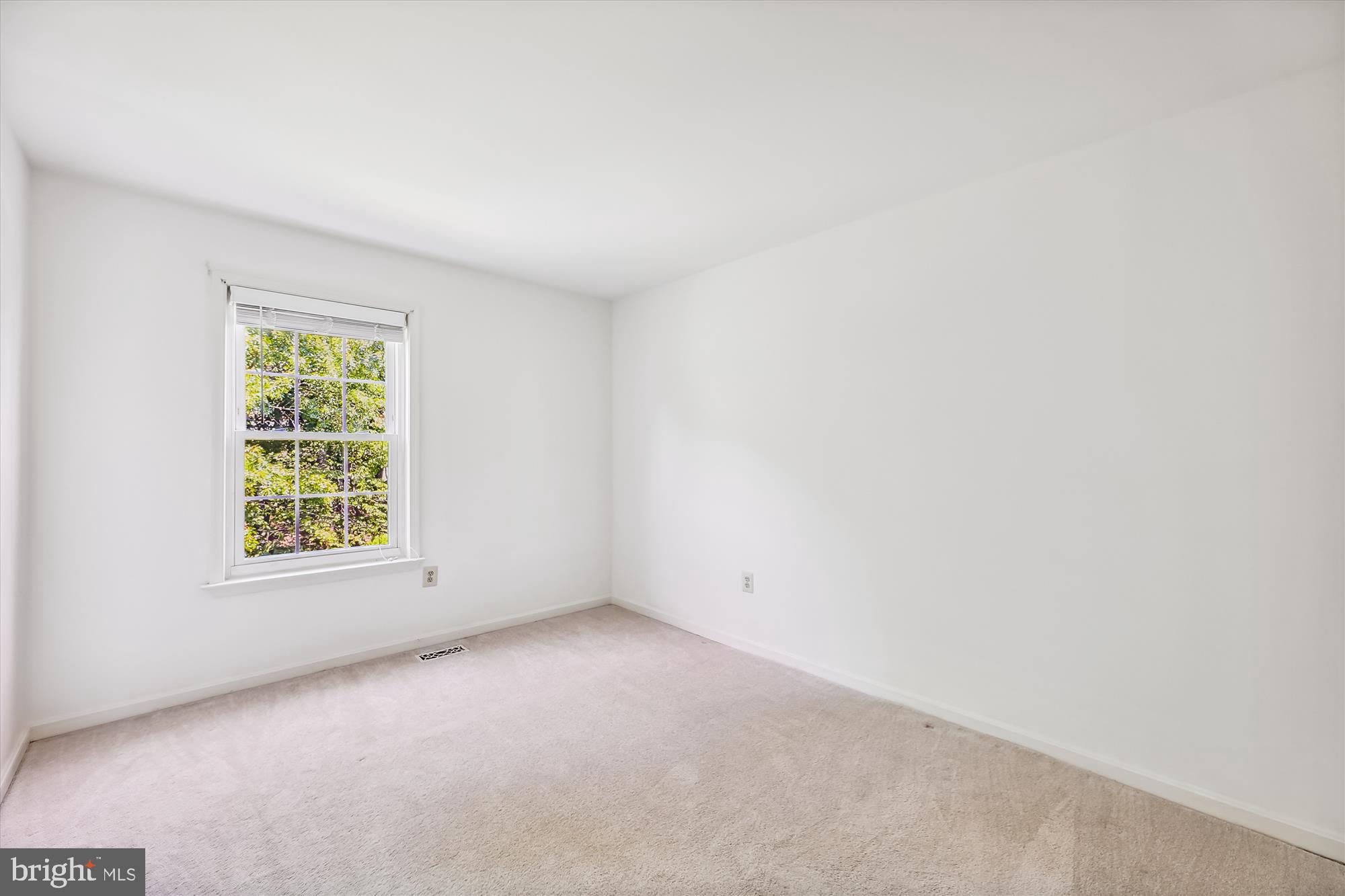 KINGS GLENN - Residential Lease