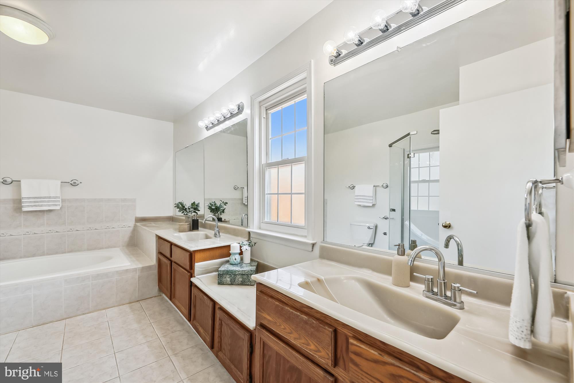 KINGS GLENN - Residential Lease