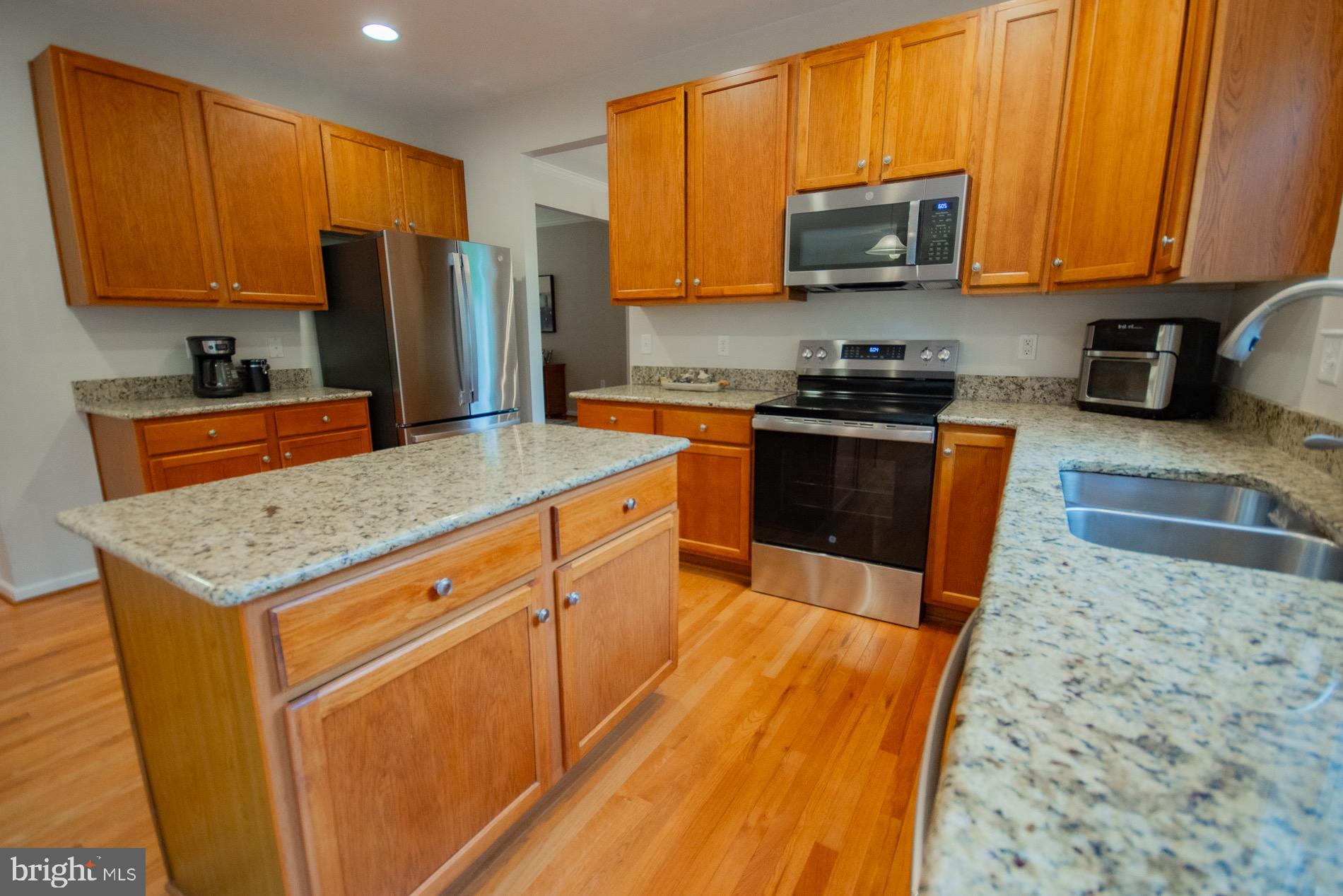 BROOKFIELD ON THE POTOMAC - Residential