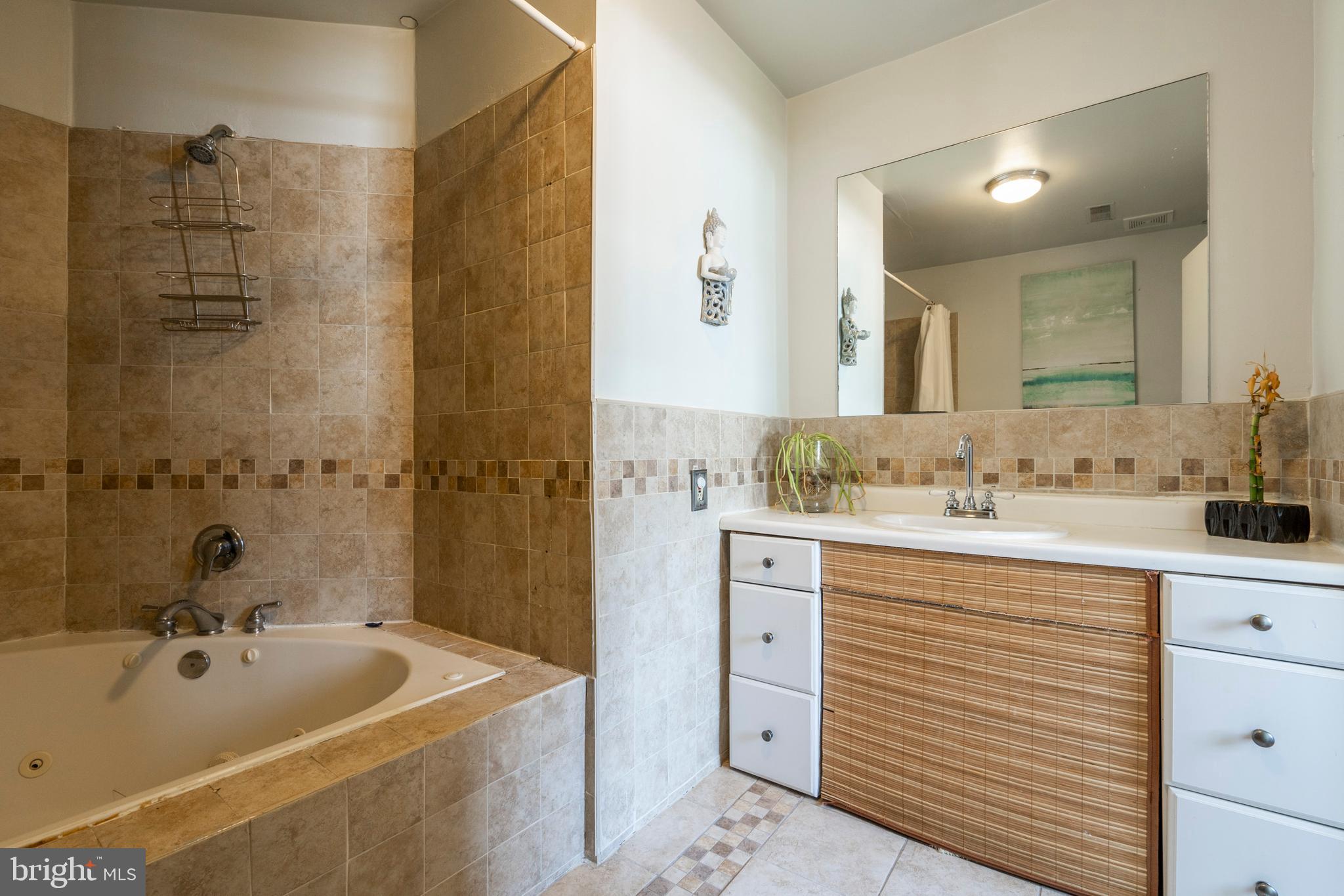 COWPATH VIL - Residential