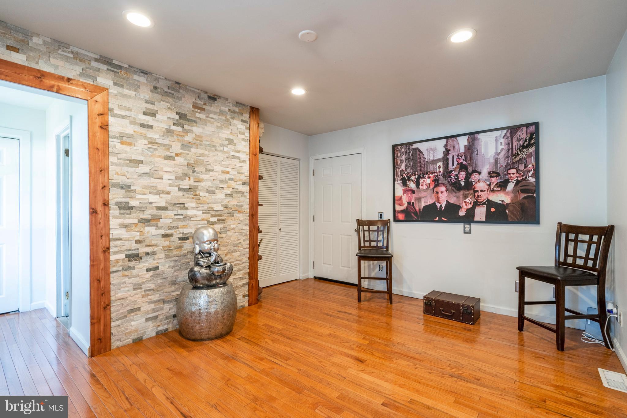COWPATH VIL - Residential