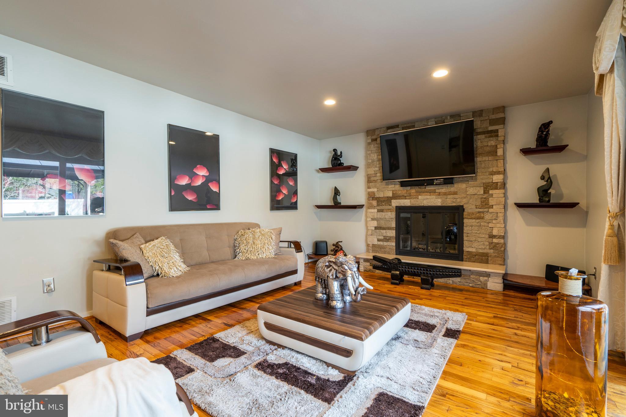 COWPATH VIL - Residential