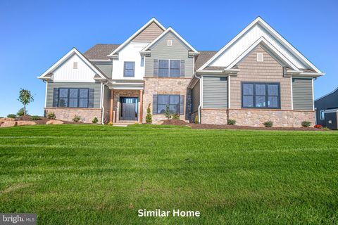 Photo of The Oakley - Farmbrooke Meadows, YORK, PA 17406 (MLS # PAYK2097792)