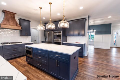 Tiny photo for The Oakley - Farmbrooke Meadows, YORK, PA 17406 (MLS # PAYK2097792)