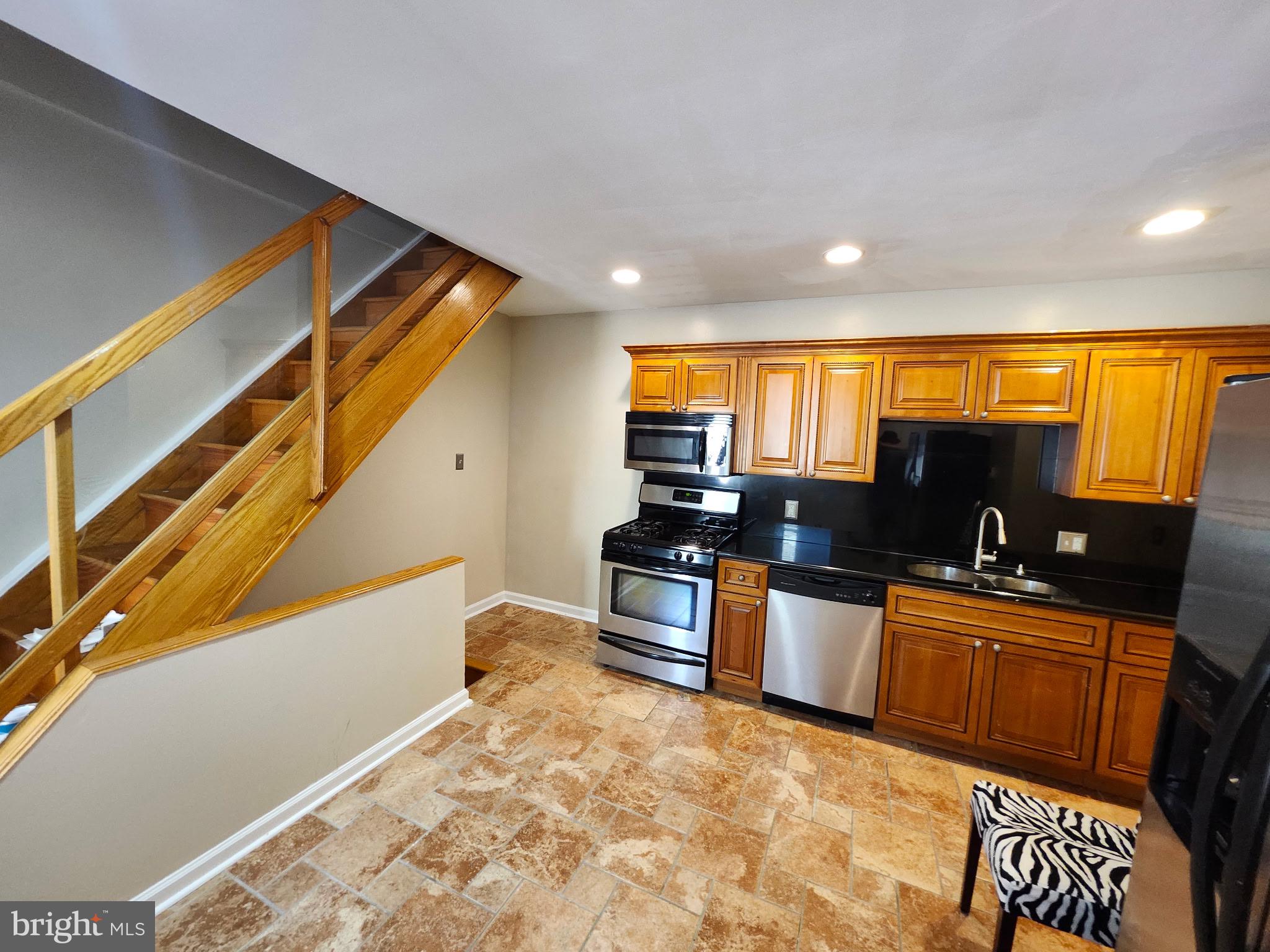 BELLA VISTA - Residential Lease