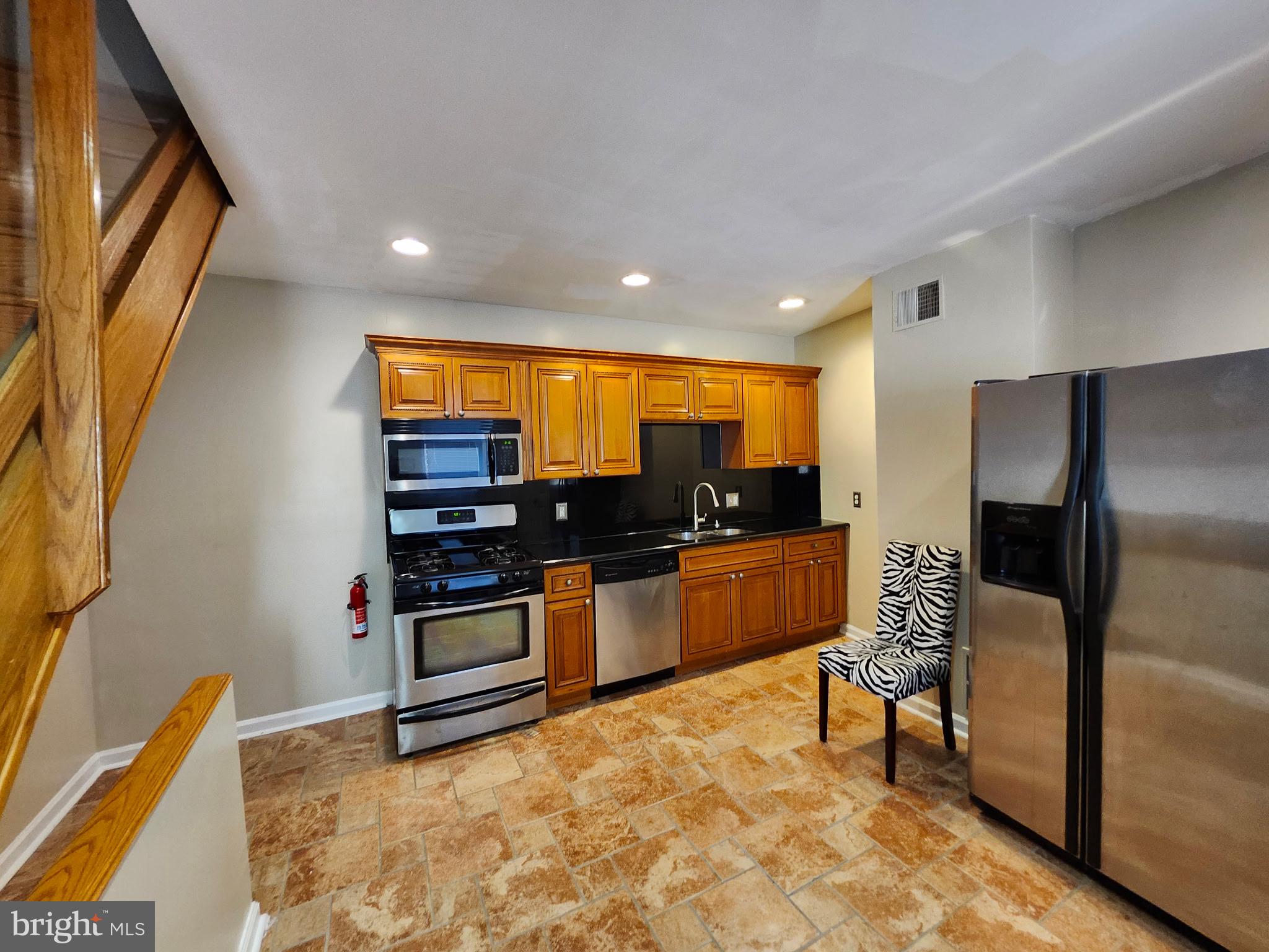 BELLA VISTA - Residential Lease