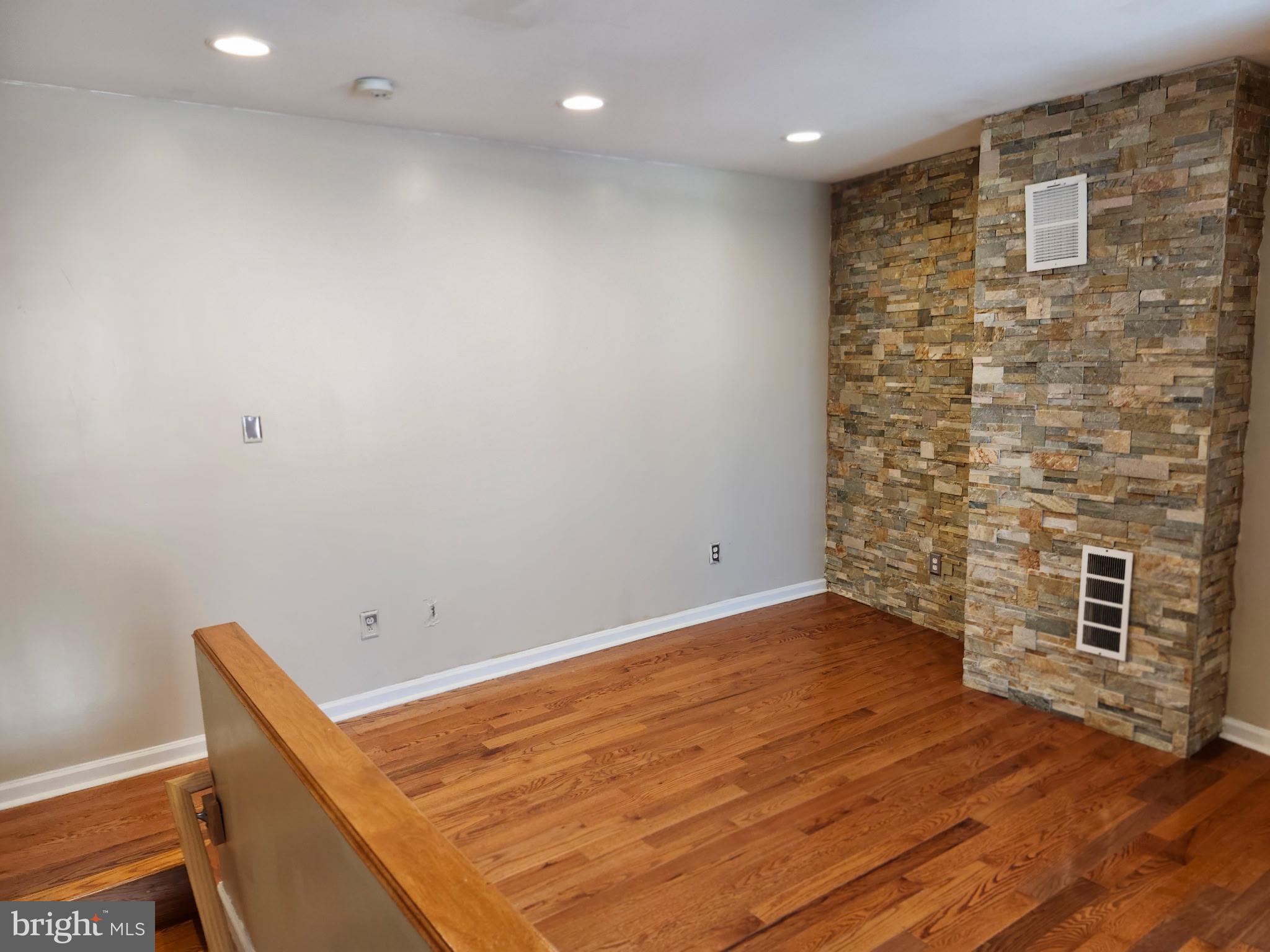 BELLA VISTA - Residential Lease