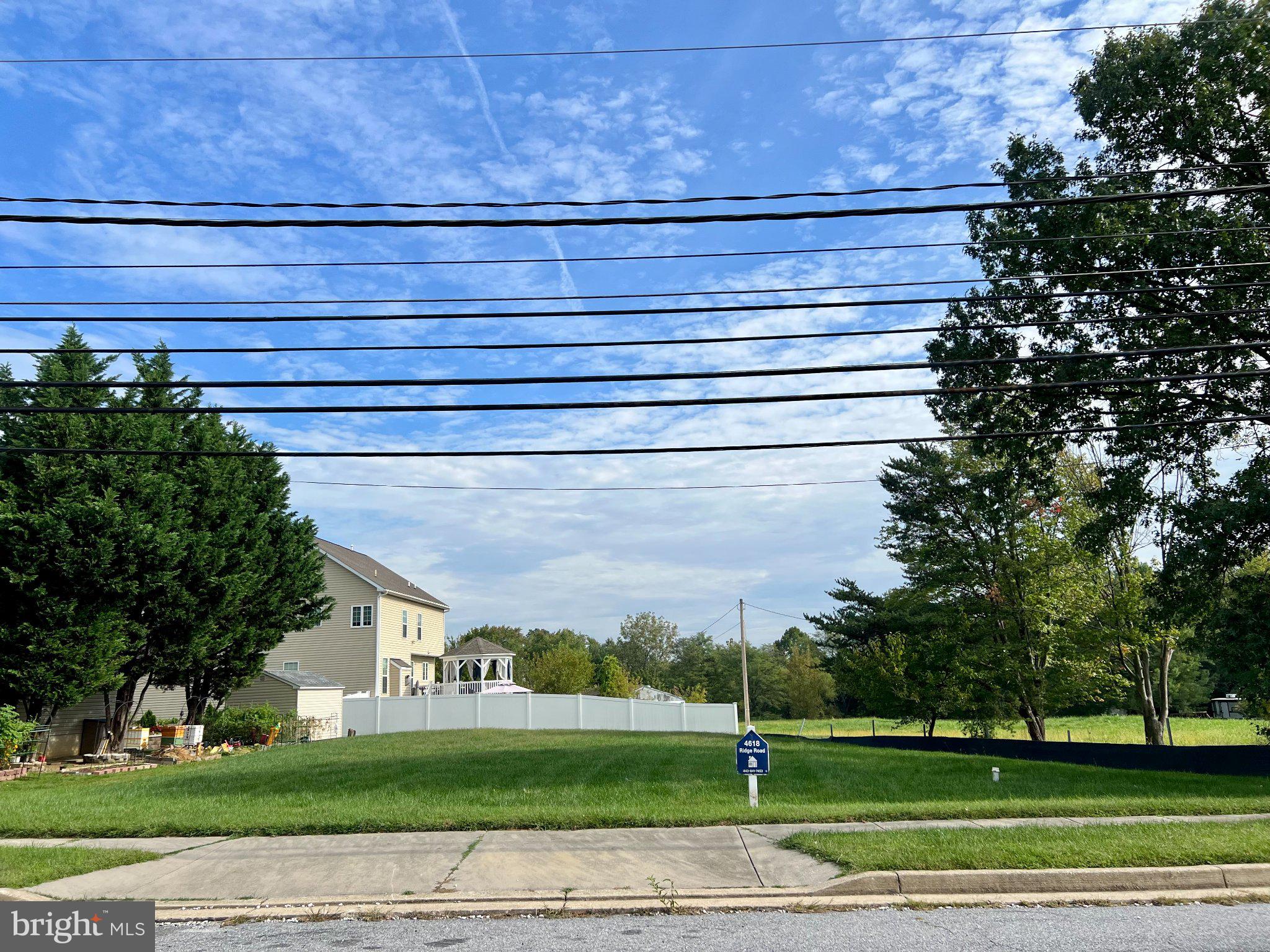 4618 RIDGE ROAD