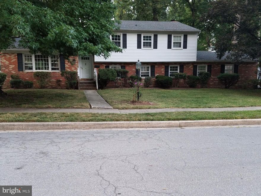 Rare Opportunity to buy into the sought after Valley Wood Neighborhood at a bargain price. This is a 4 bedroom, 2.5 bath Double Split situated on a Corner Lot with Double Car Port, a Kitchen that Opens to FR, Bay Window in DR, Hardwoods in LR, DR, Hall & Bedrooms. 1st home built in Valley Wood and is one of the largest.  Home needs updating and TLC but is priced accordingly. New Roof & Siding.