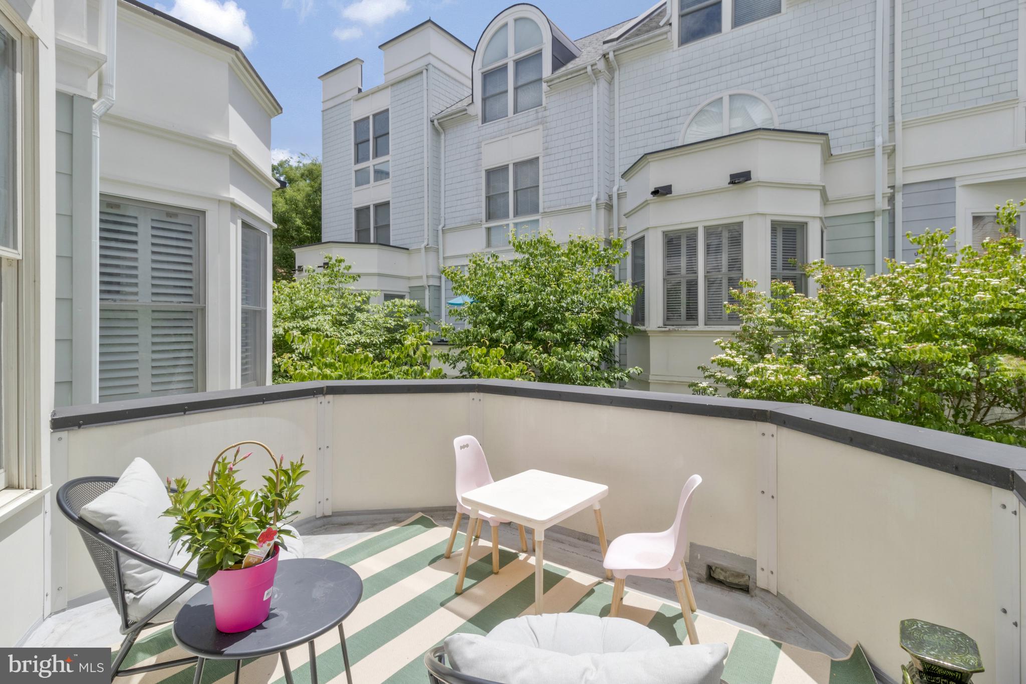 BROMPTONS AT CHERRYDALE - Residential Lease