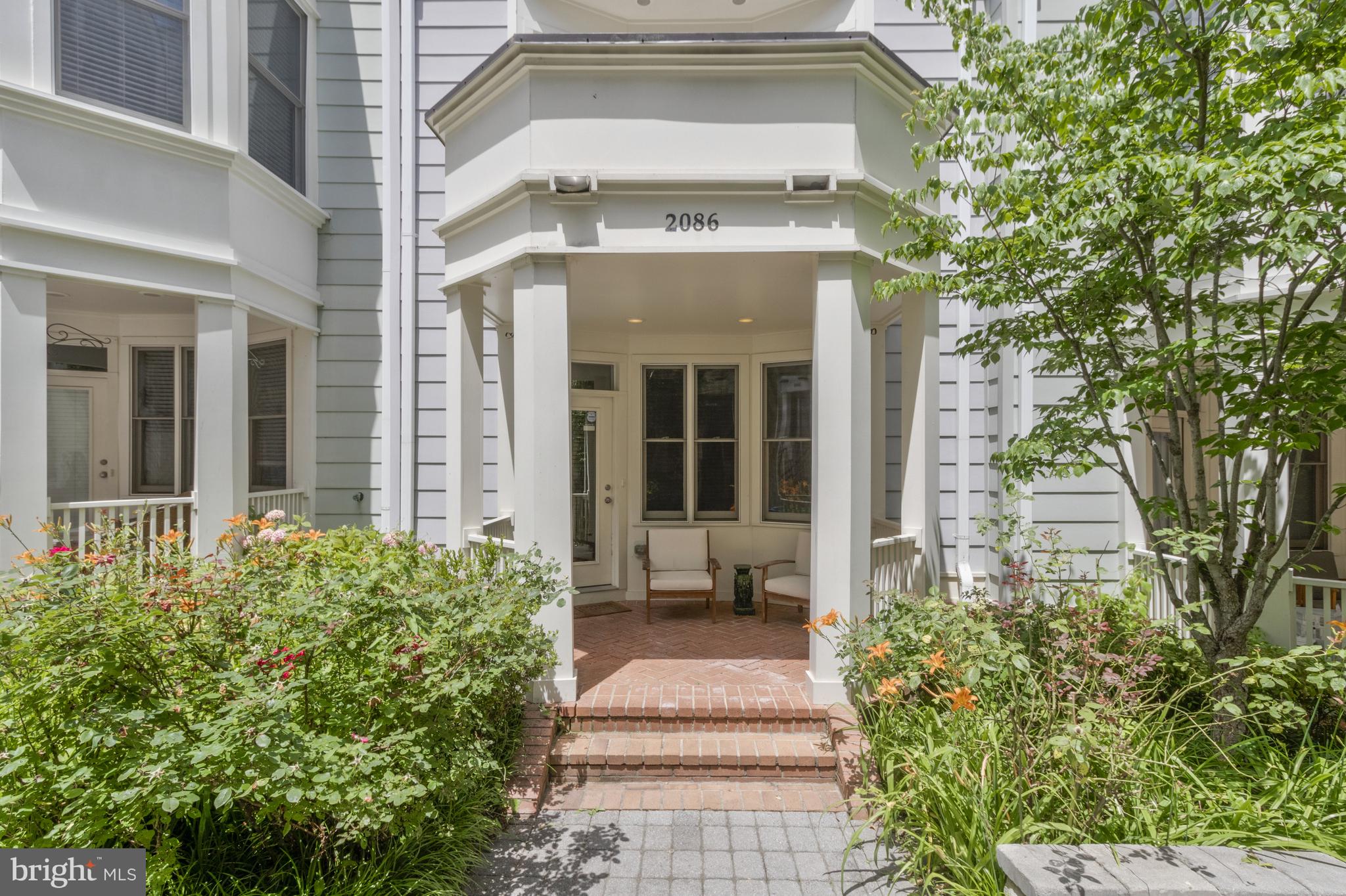 BROMPTONS AT CHERRYDALE - Residential Lease