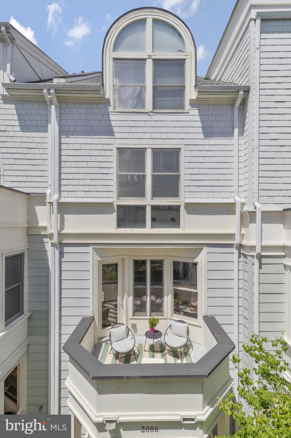 BROMPTONS AT CHERRYDALE - Residential Lease