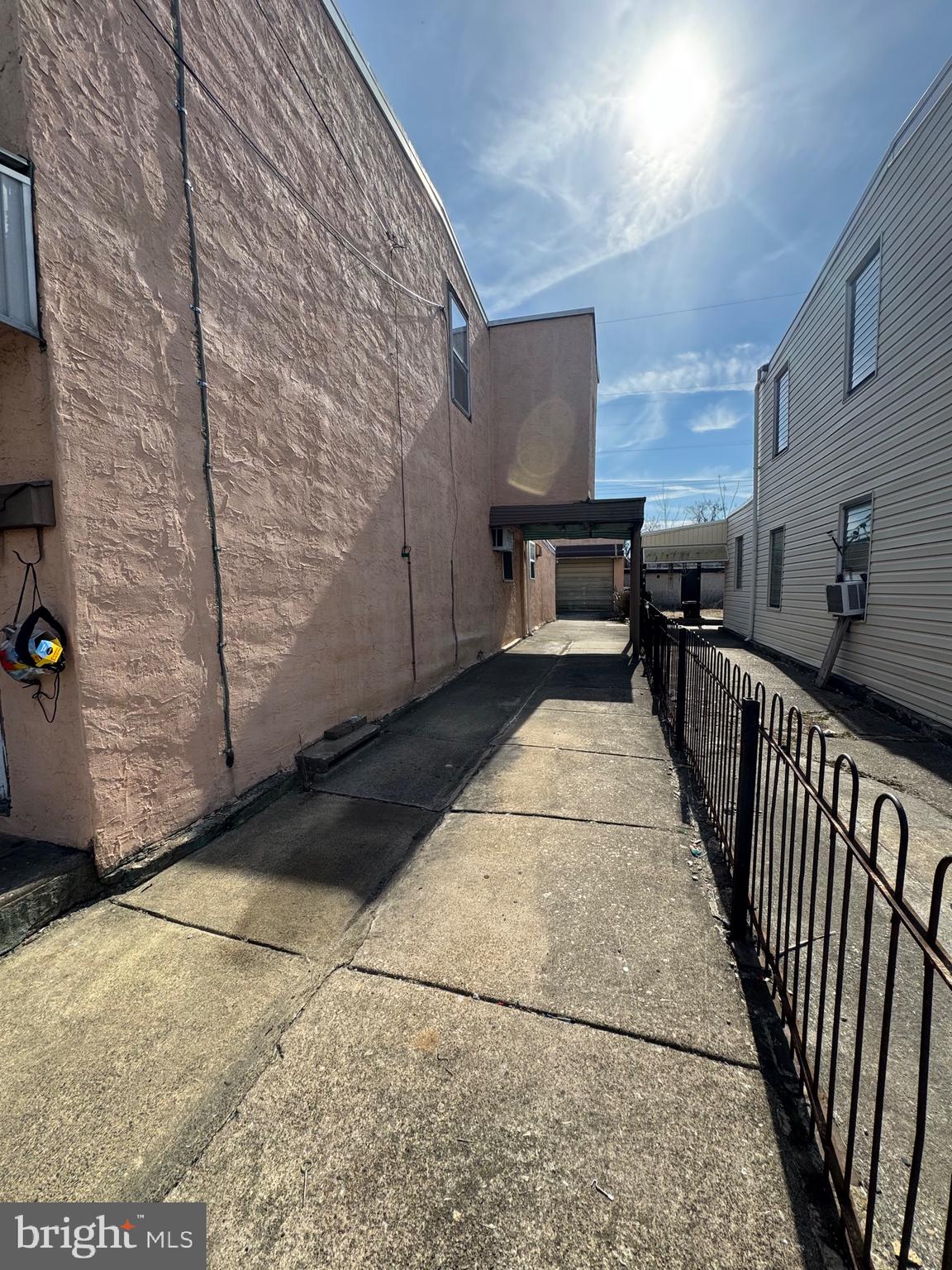 BRIDESBURG - Residential