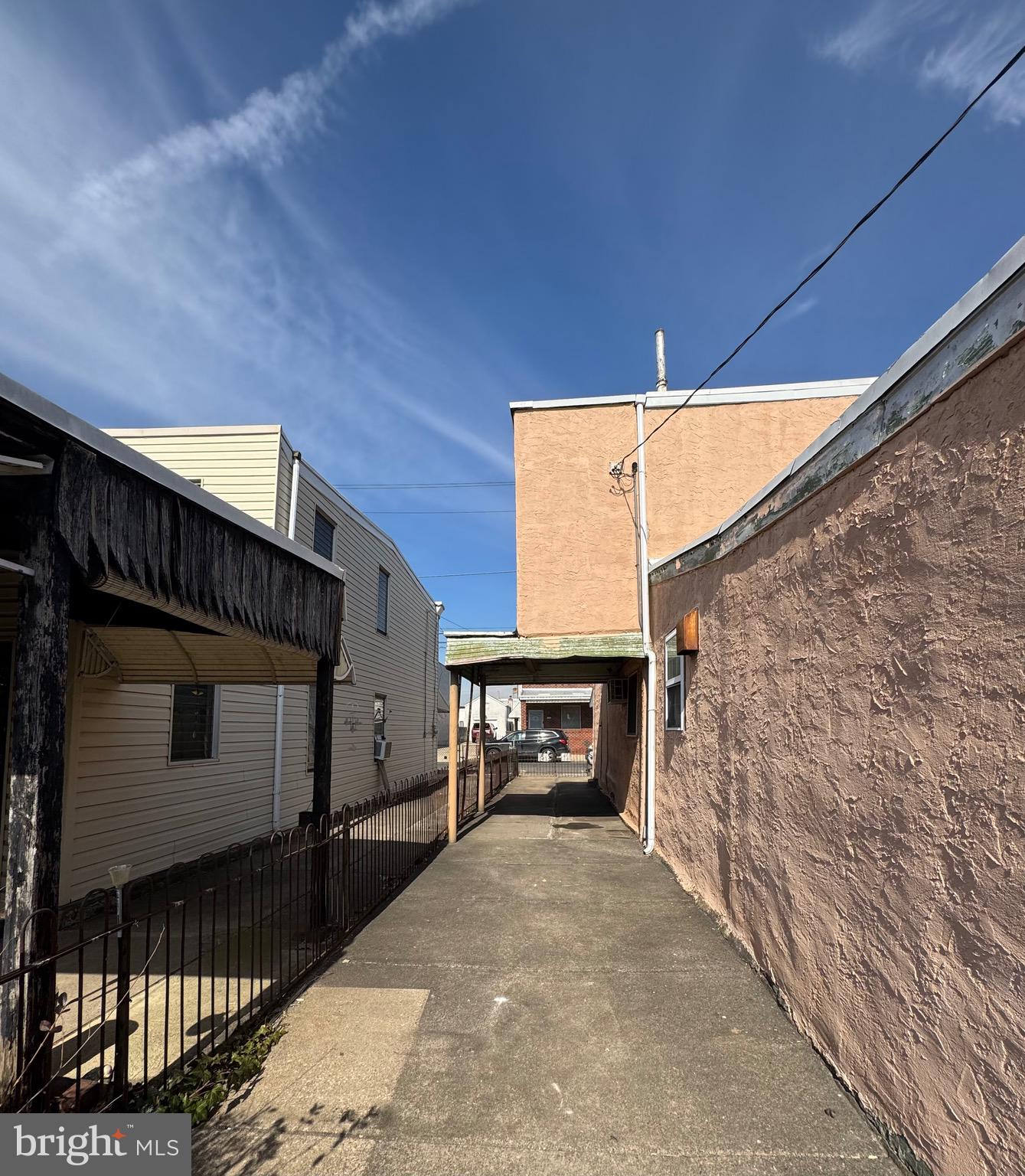 BRIDESBURG - Residential