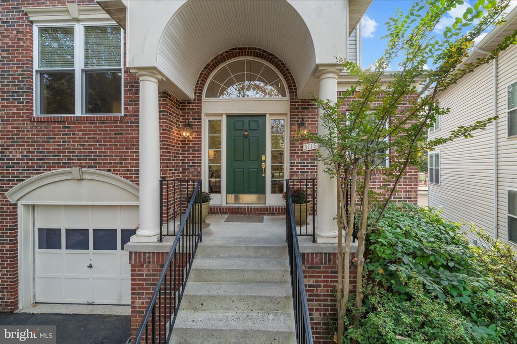 Photo of 3116 White Daisy Place, FAIRFAX, VA 22031 (MLS # VAFX2276404)