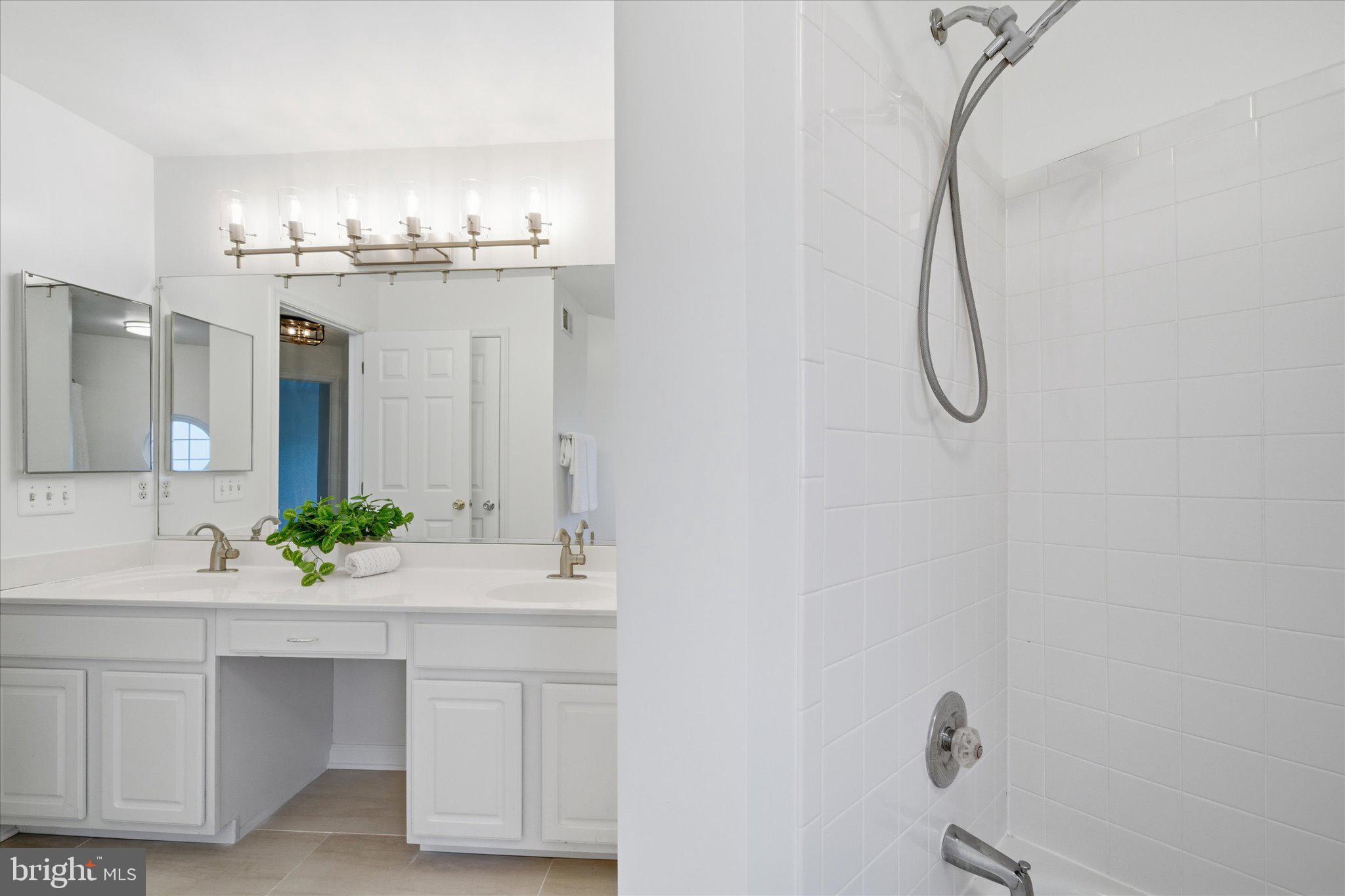 ARMISTEAD PARK - Residential