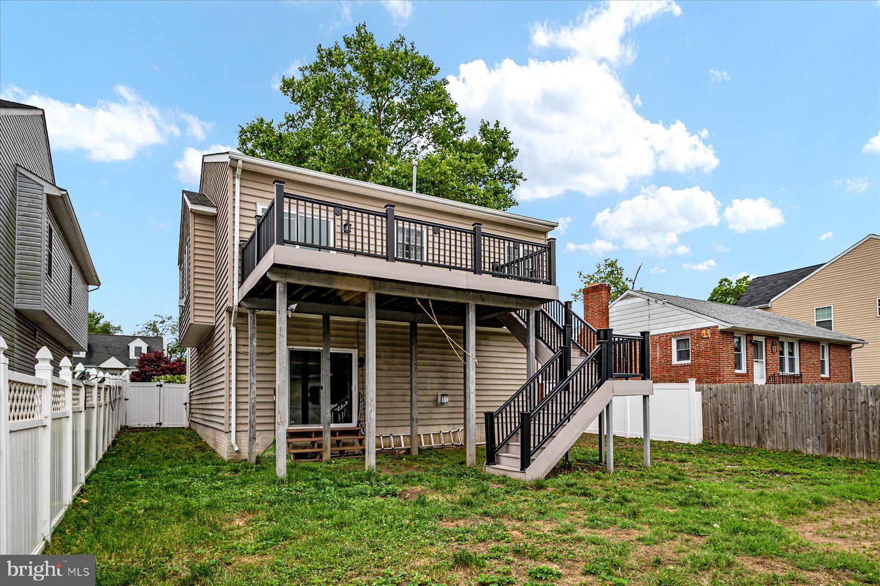 RIVIERA BEACH - Residential