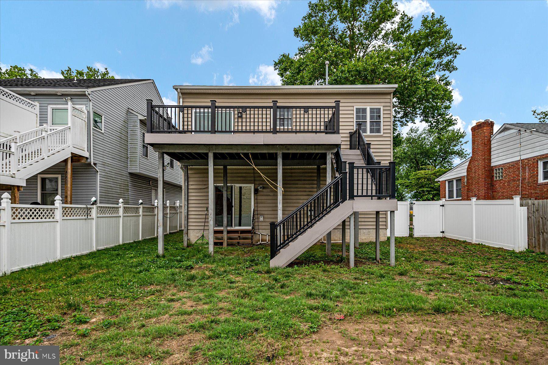 RIVIERA BEACH - Residential