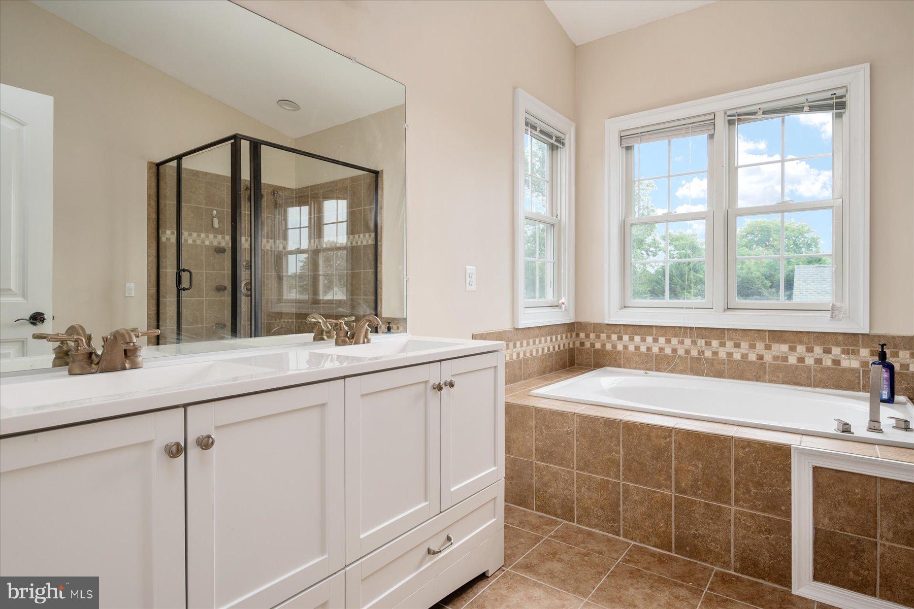 RIVIERA BEACH - Residential