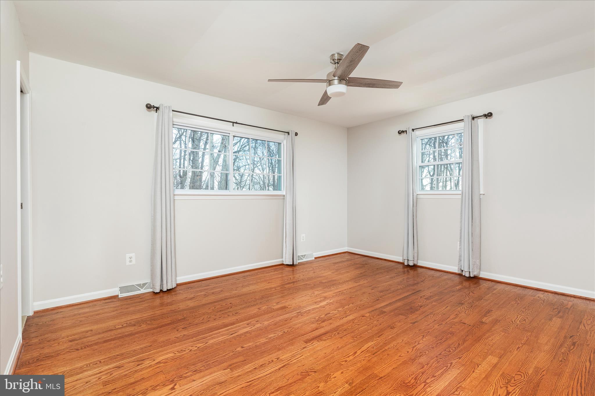 WATERFALL - Residential