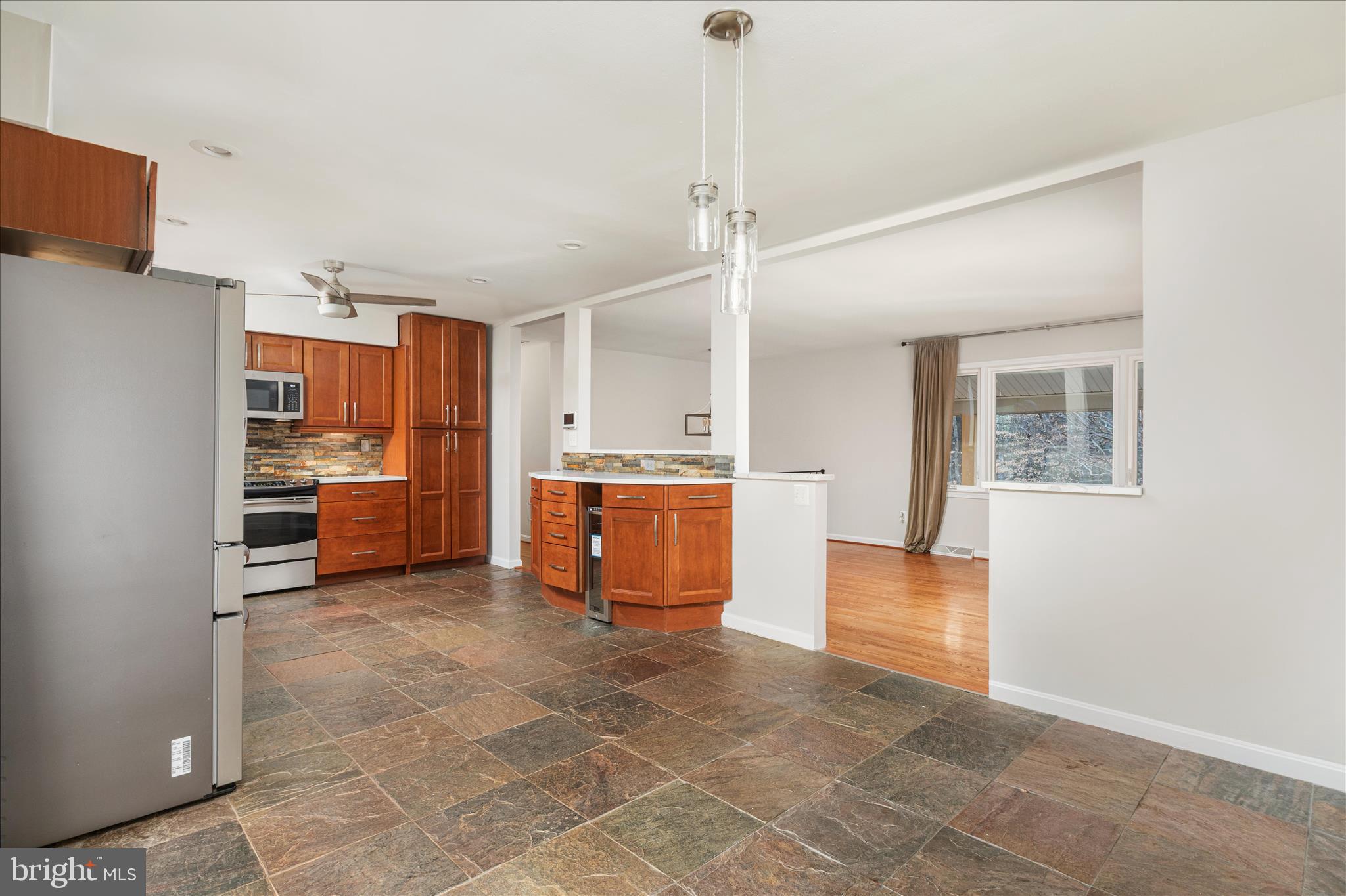 WATERFALL - Residential