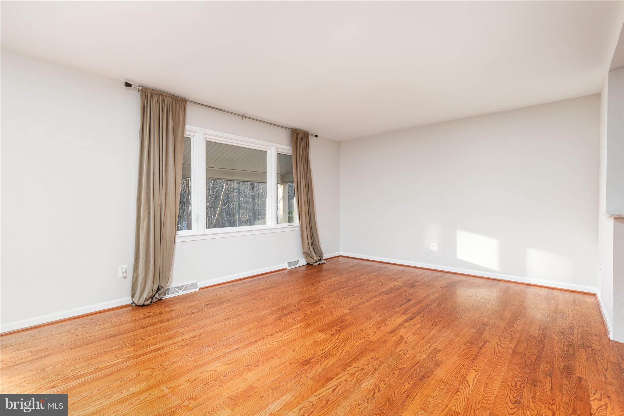 WATERFALL - Residential