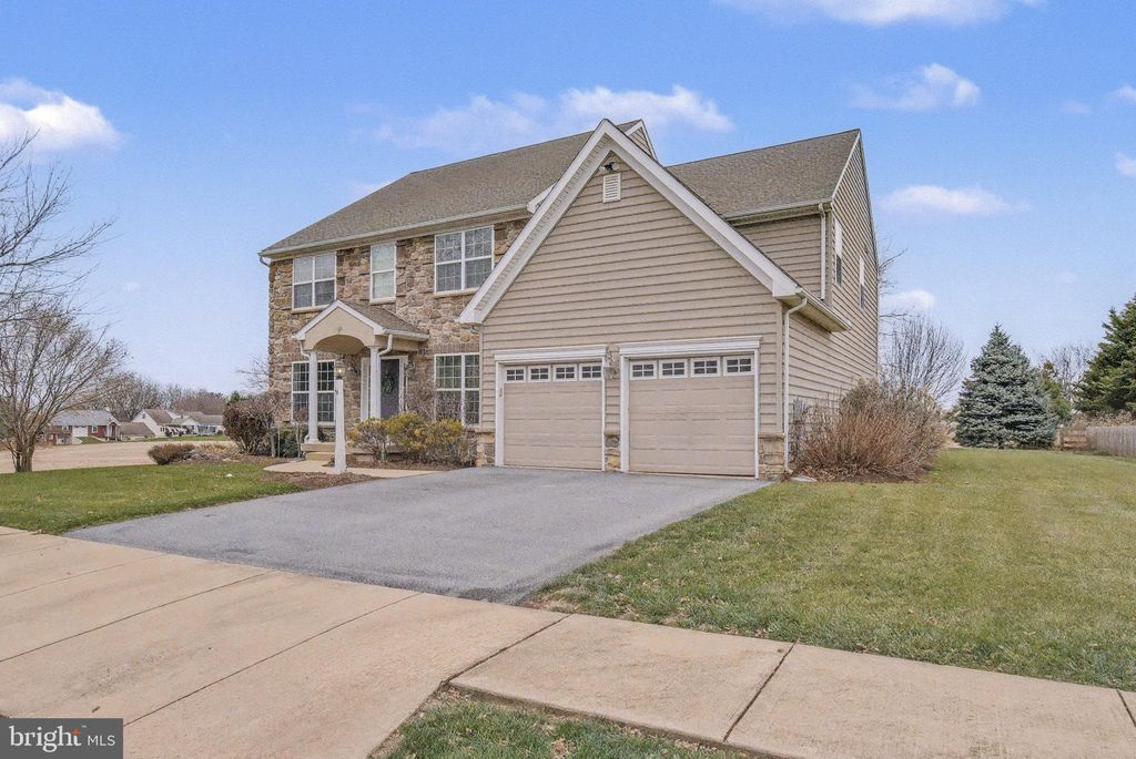 Photo of 6 Miriam Court, STRASBURG, PA 17579 (MLS # PALA2080522)
