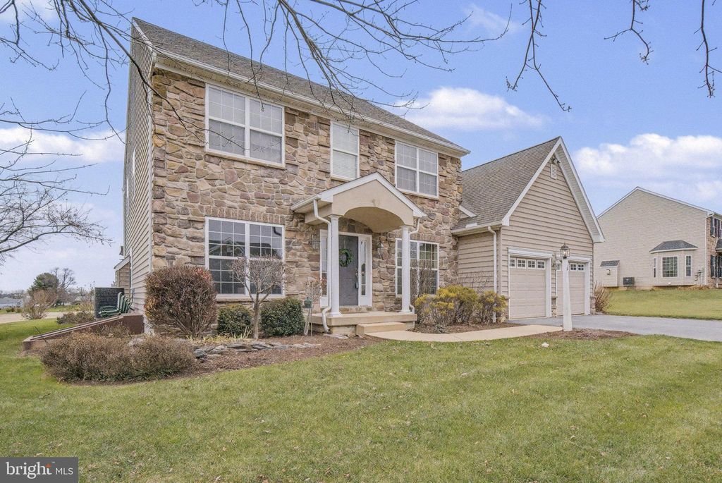 Photo of 6 Miriam Court, STRASBURG, PA 17579 (MLS # PALA2080522)