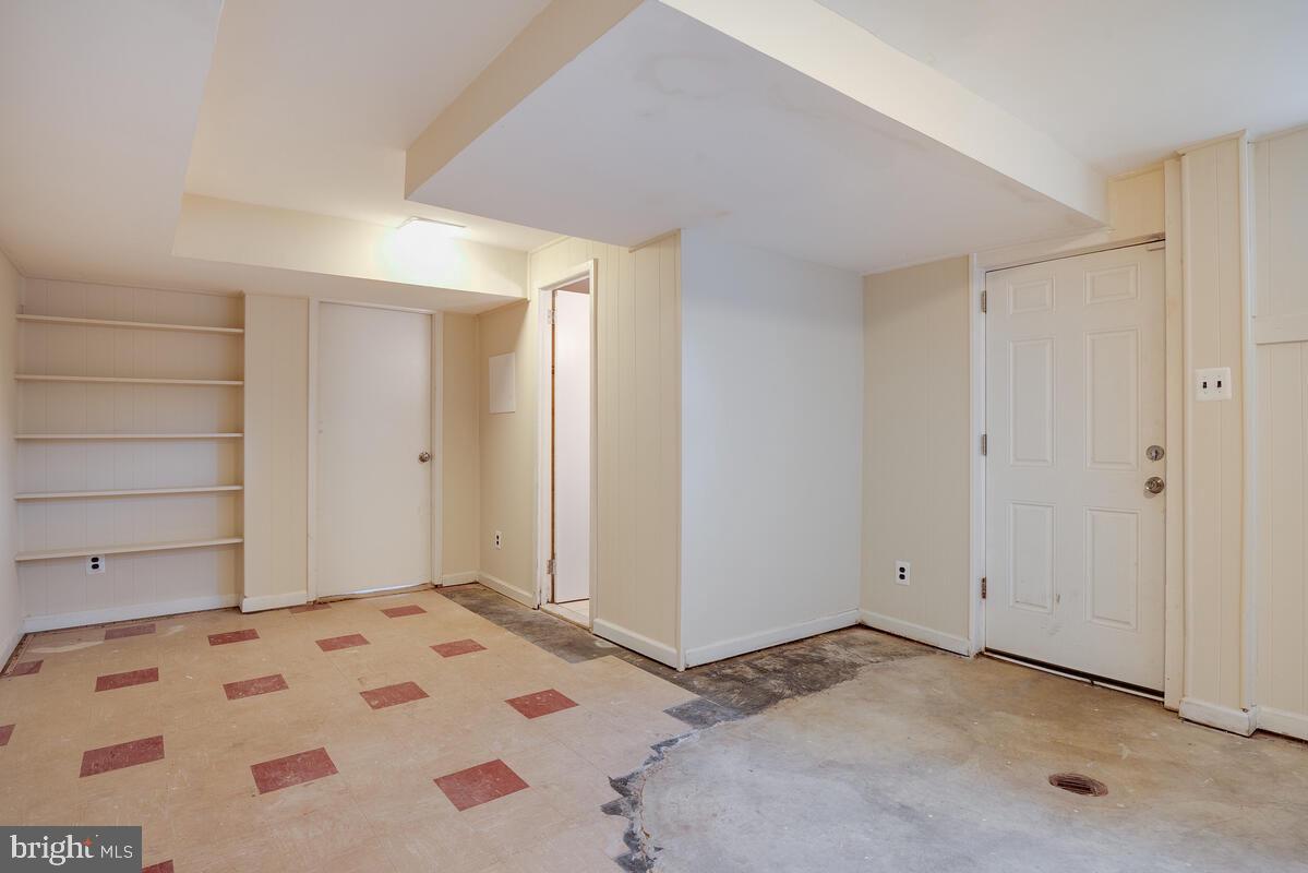 BARNABY VILLAGE - Residential