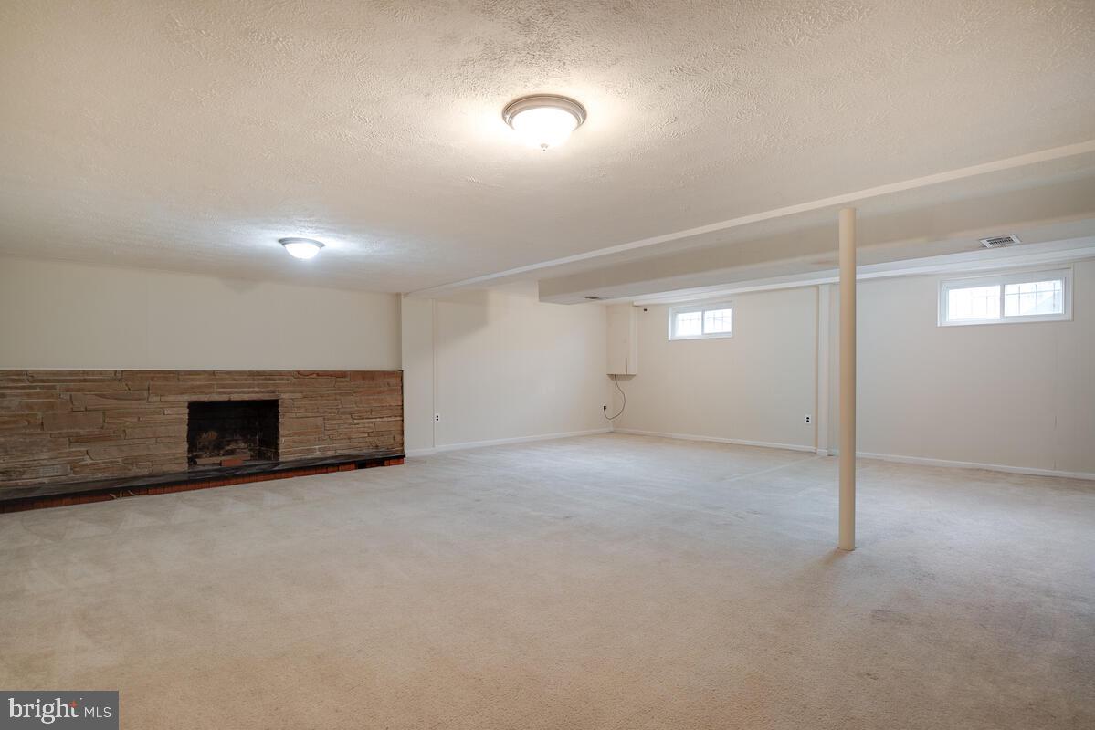 BARNABY VILLAGE - Residential