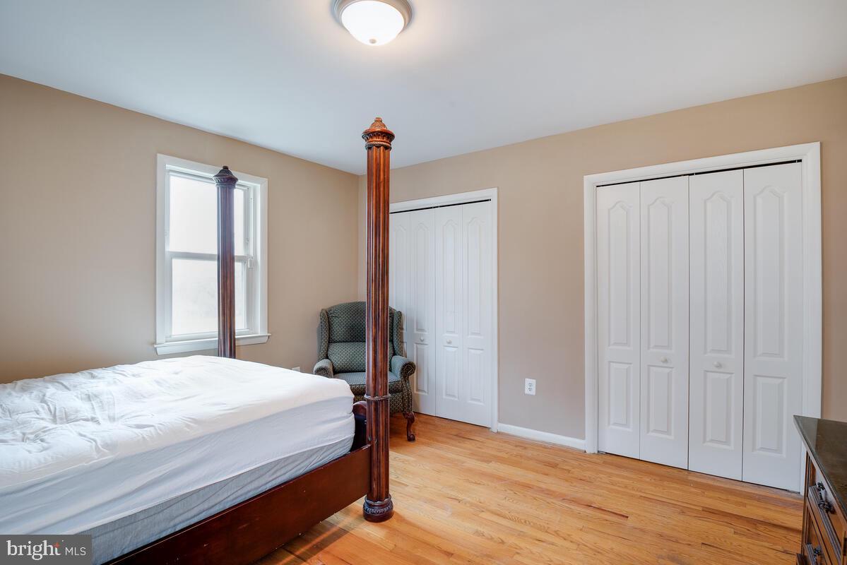 BARNABY VILLAGE - Residential