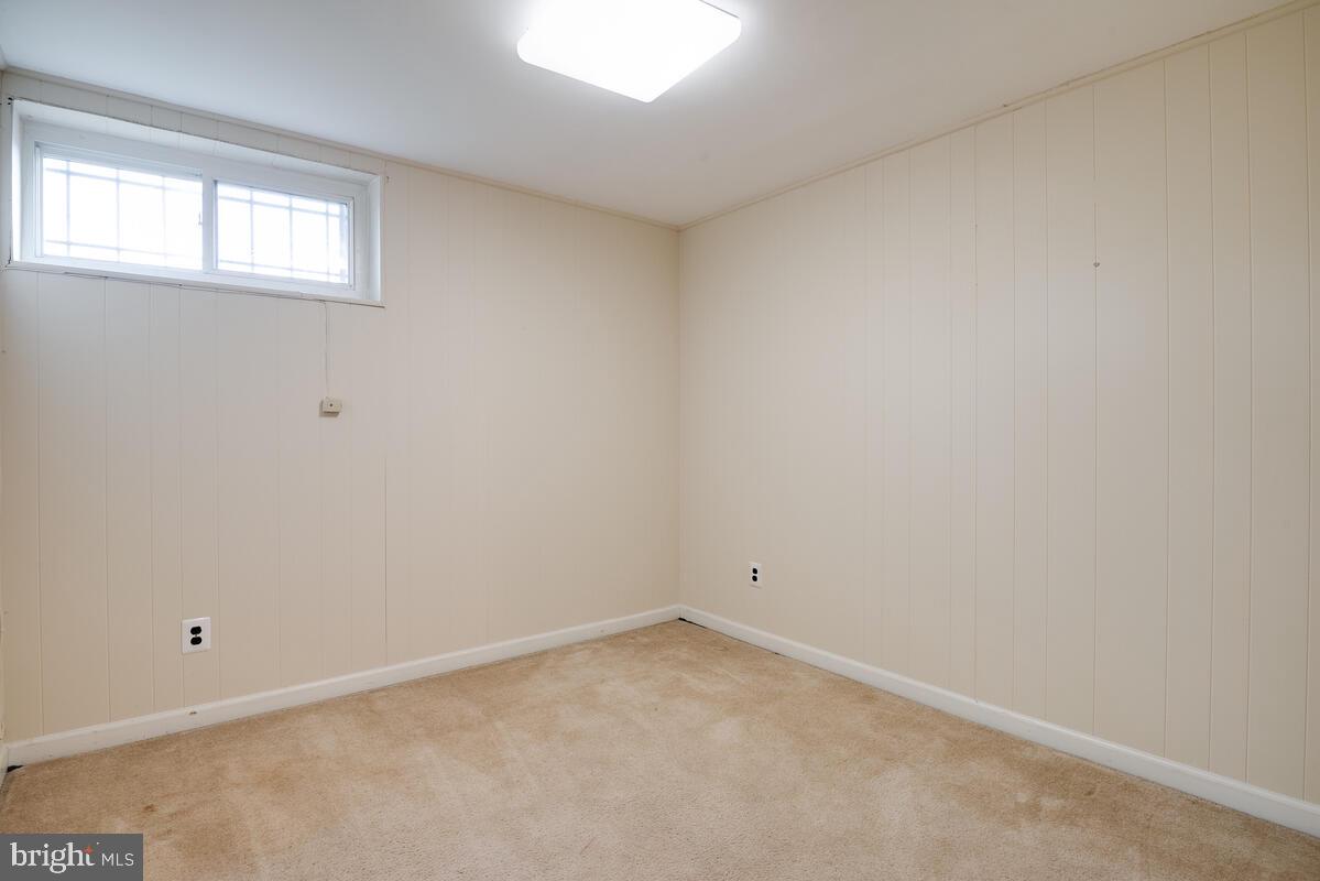 BARNABY VILLAGE - Residential