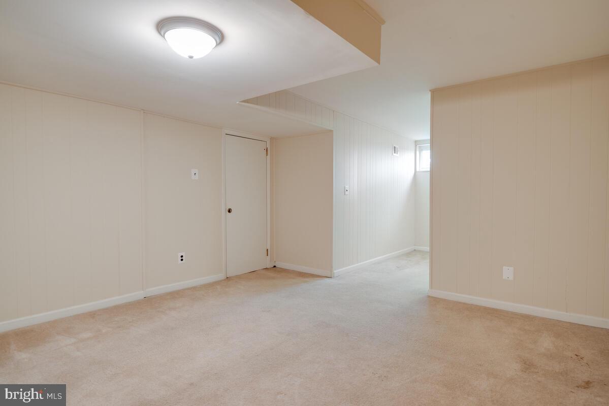 BARNABY VILLAGE - Residential