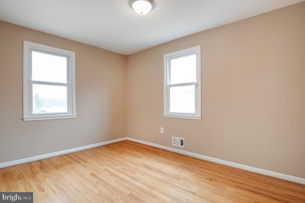 BARNABY VILLAGE - Residential