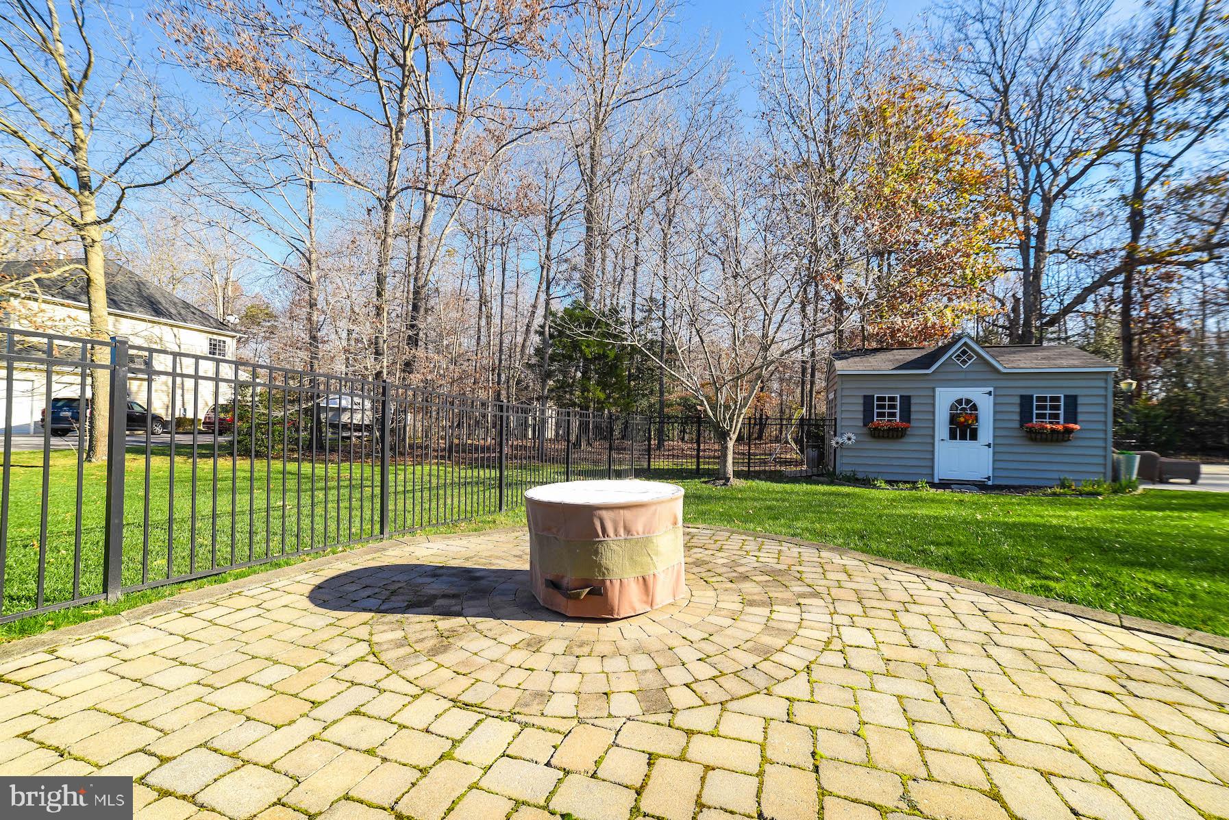 HELEN'S RETREAT - Residential