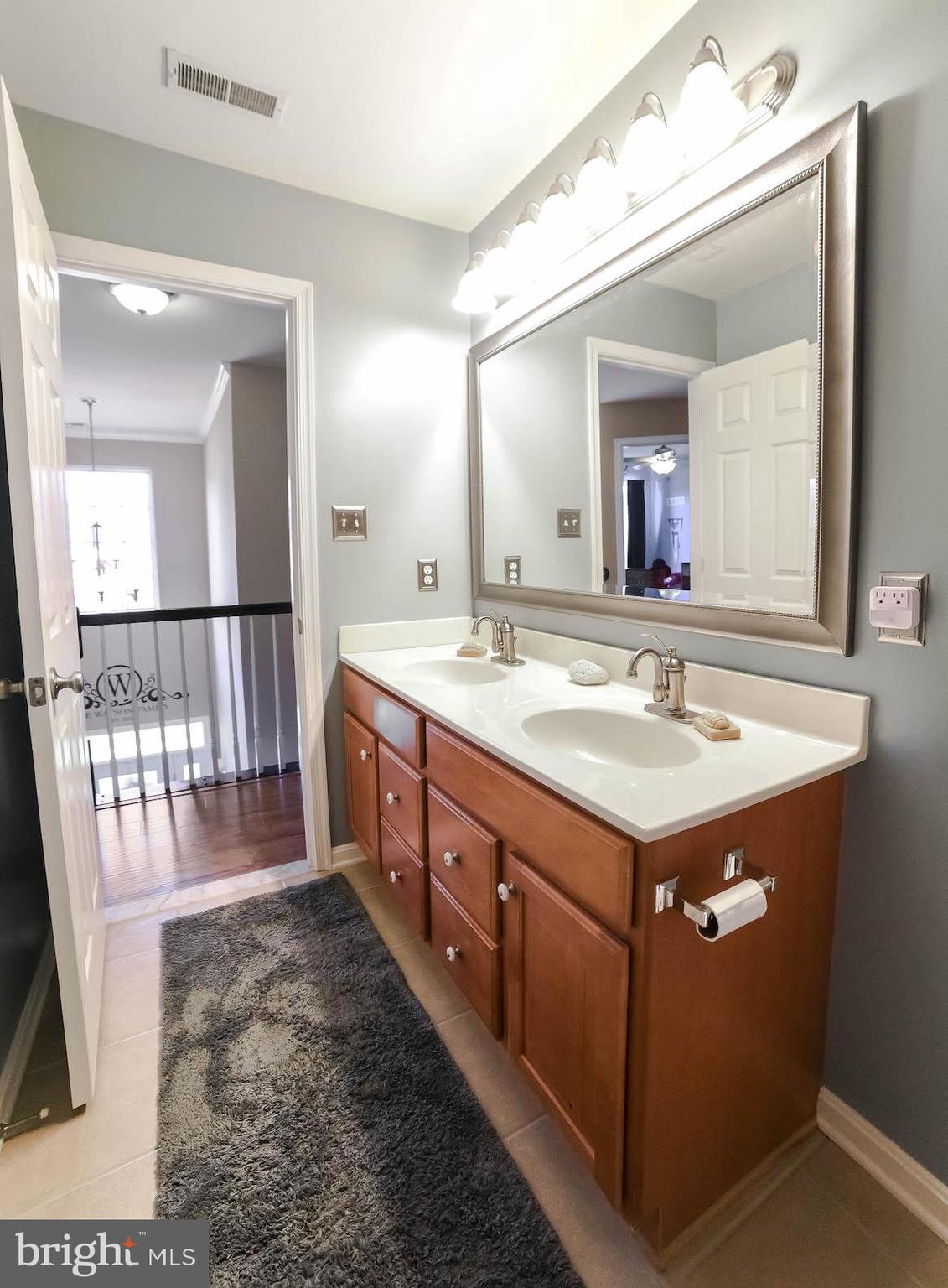 HELEN'S RETREAT - Residential