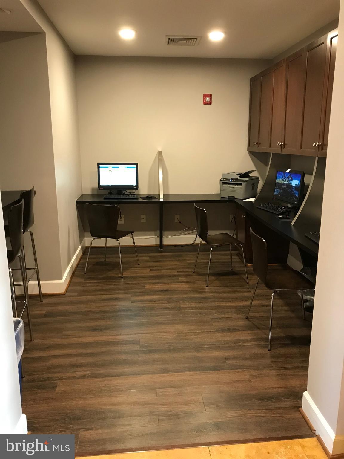 WEST VILLAGE OF SHIRLINGTON - Residential Lease