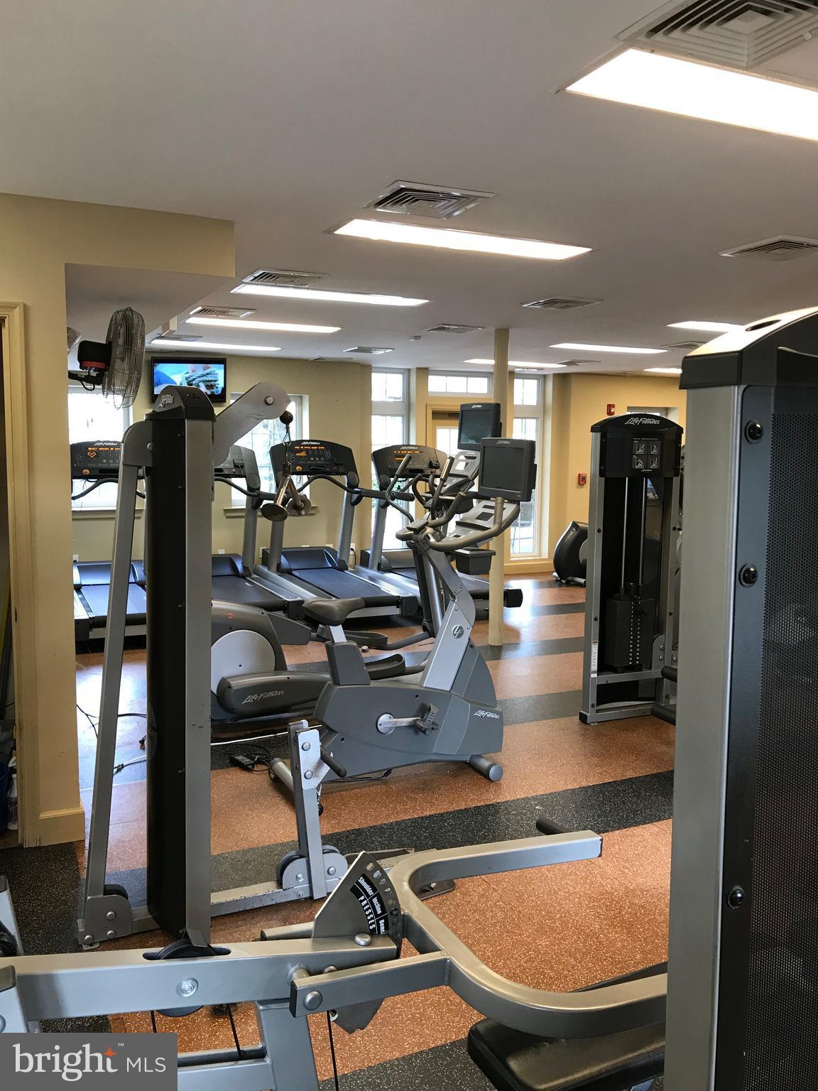 WEST VILLAGE OF SHIRLINGTON - Residential Lease