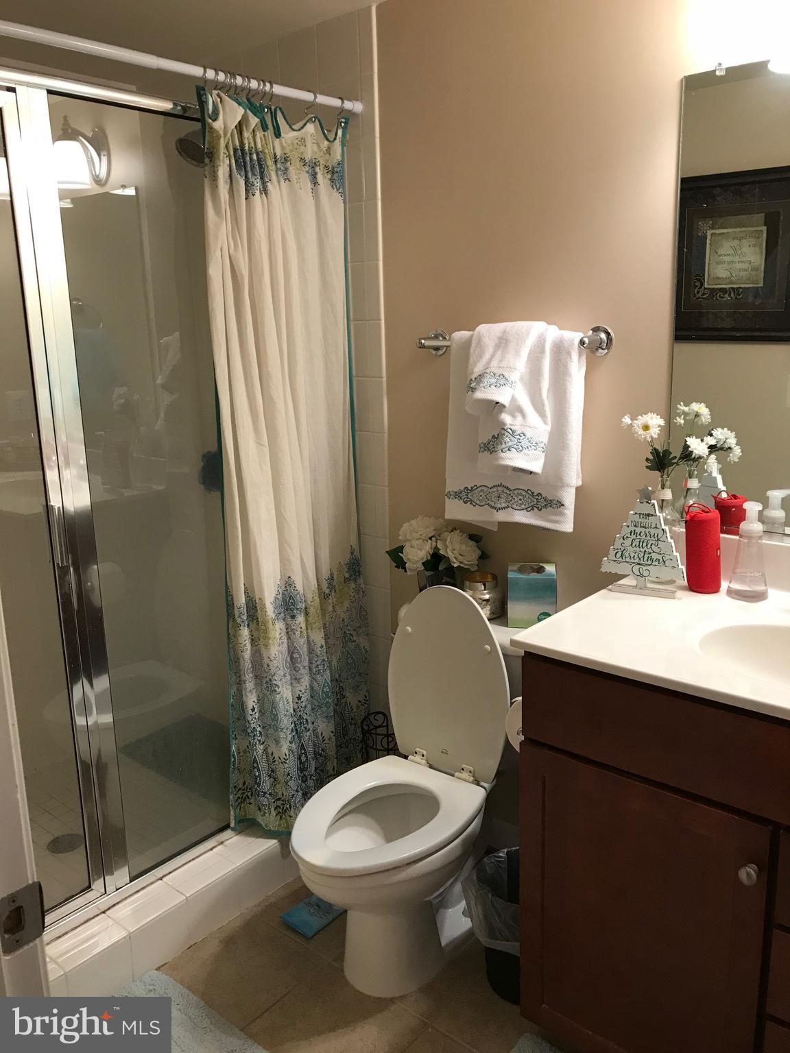 WEST VILLAGE OF SHIRLINGTON - Residential Lease