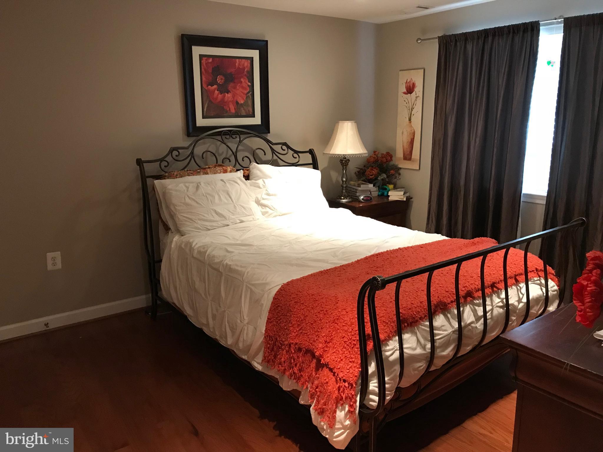 WEST VILLAGE OF SHIRLINGTON - Residential Lease