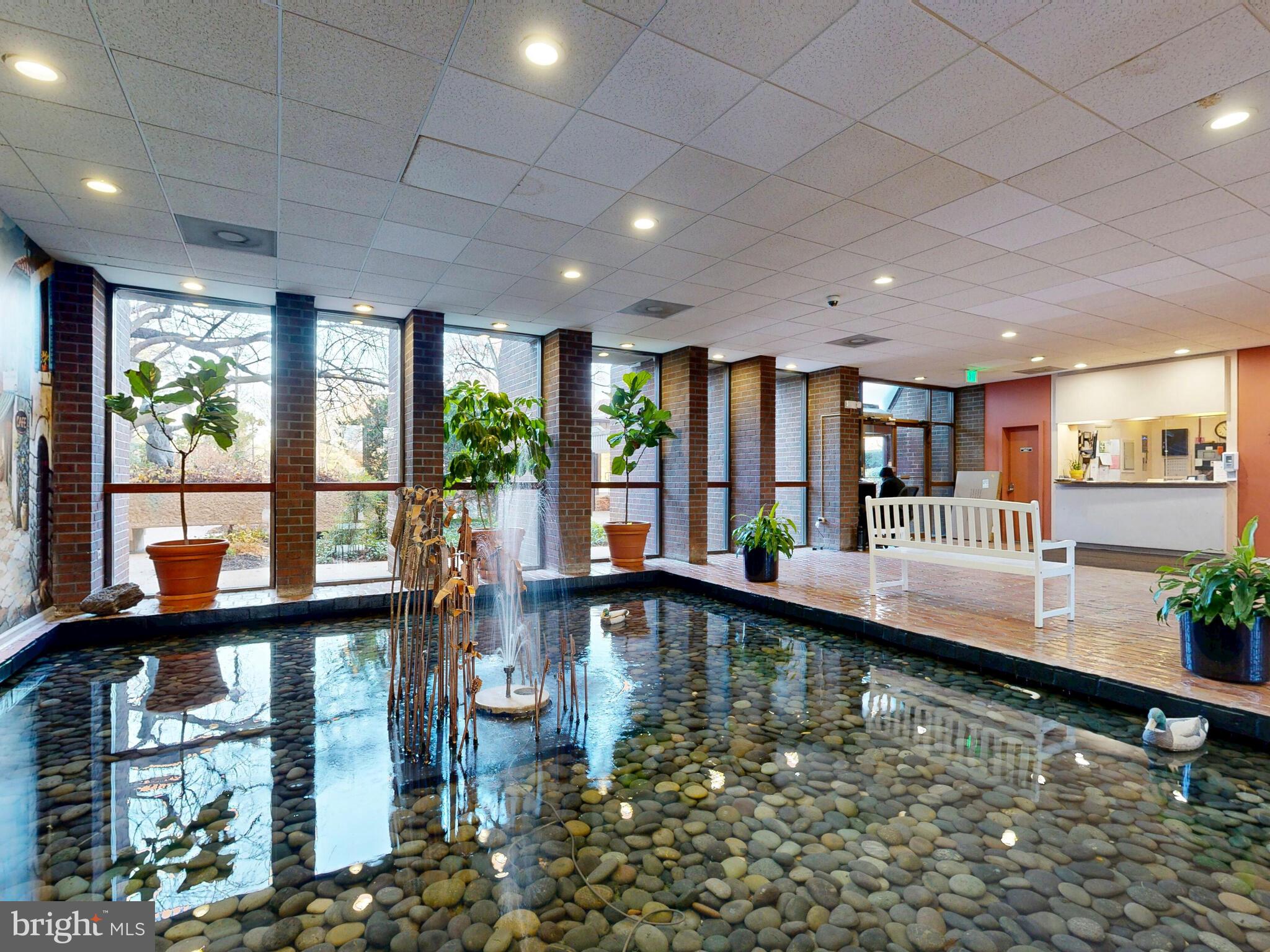 SUBURBAN OAKS - Residential