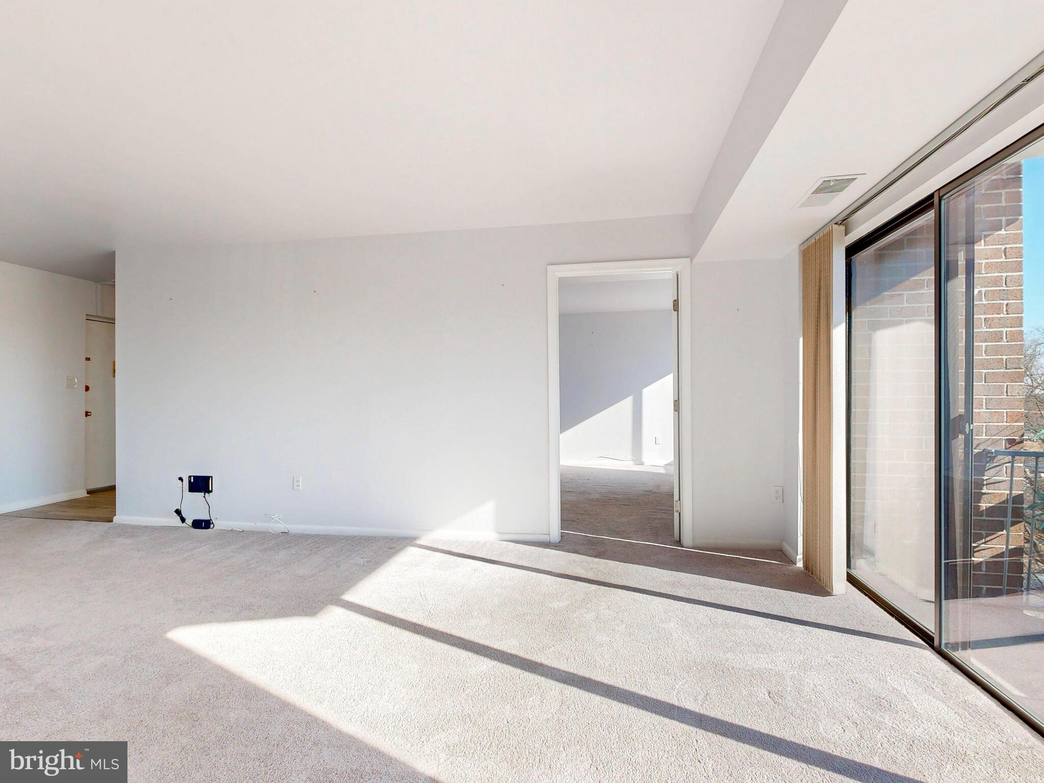 SUBURBAN OAKS - Residential