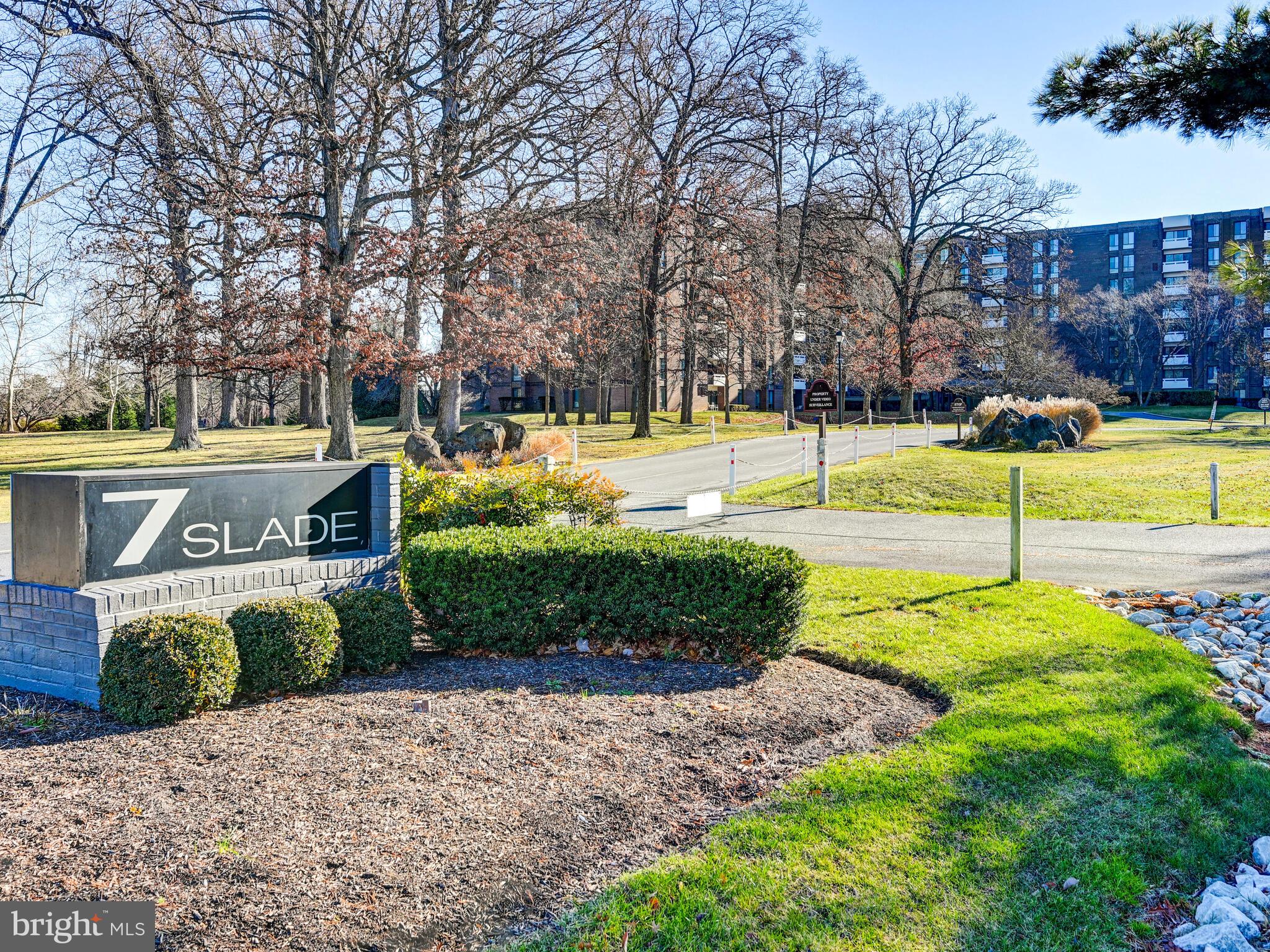 SUBURBAN OAKS - Residential