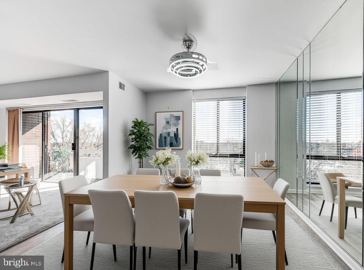 SUBURBAN OAKS - Residential