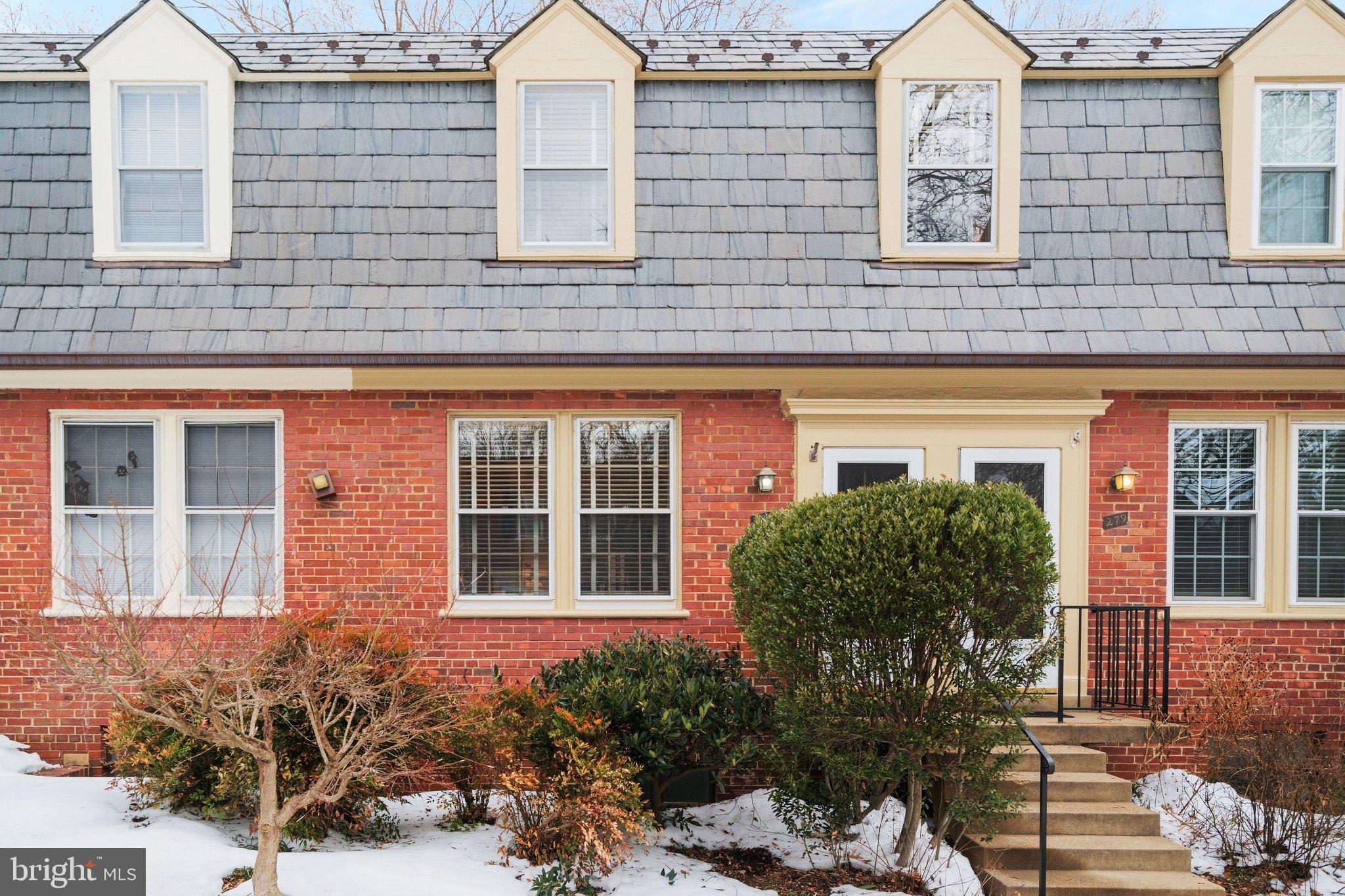 1030 S BARTON STREET 280