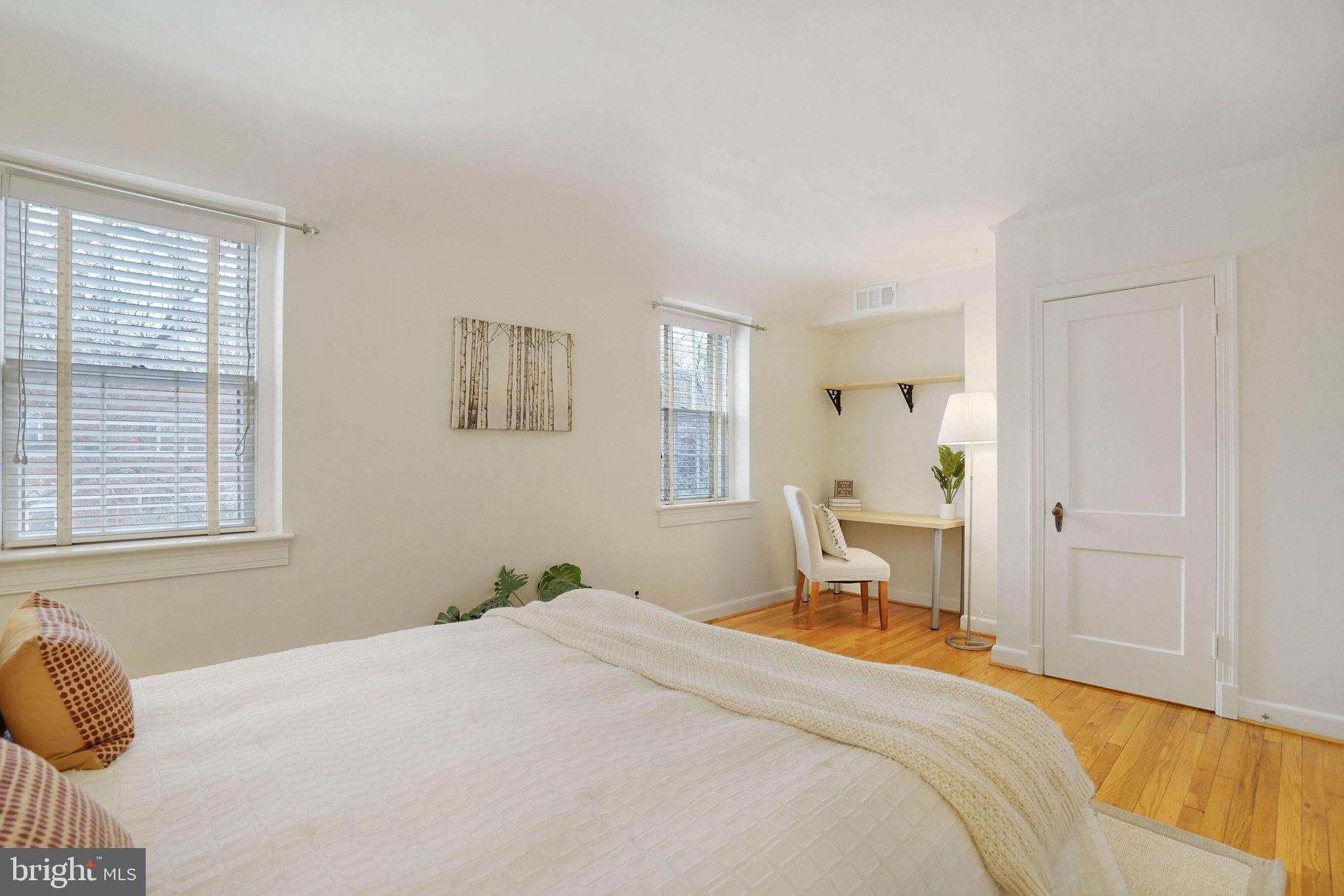 ARLINGTON VILLAGE - Residential