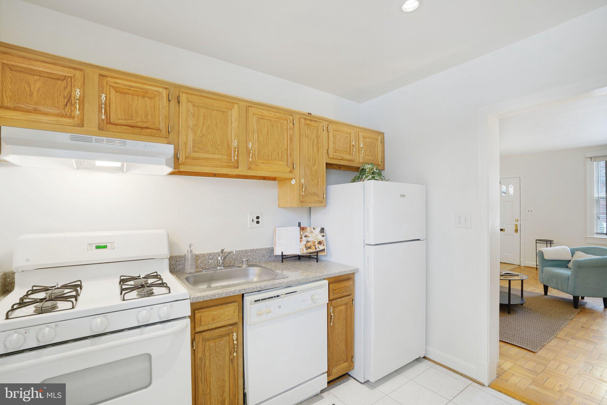 ARLINGTON VILLAGE - Residential