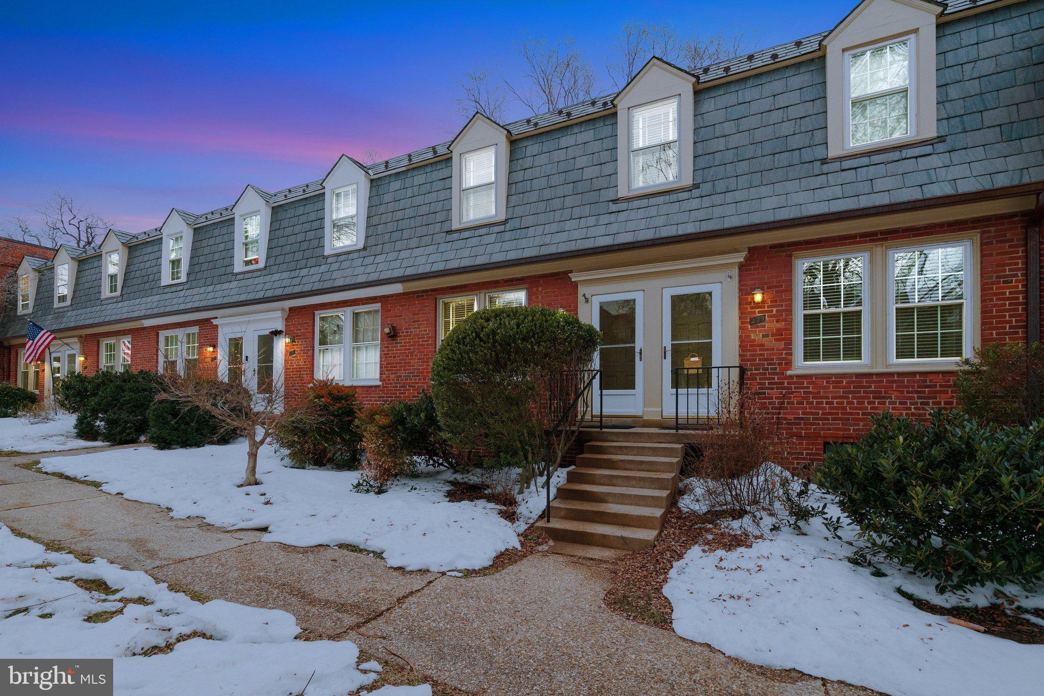 ARLINGTON VILLAGE - Residential