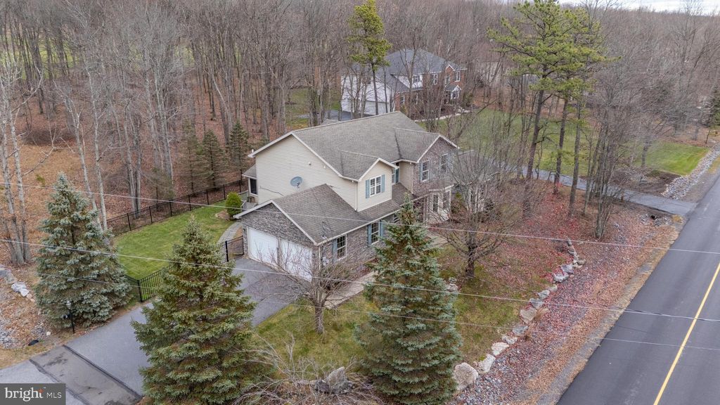 Photo of 2 Pinewood Circle, HAZLETON, PA 18202 (MLS # PASK2024446)