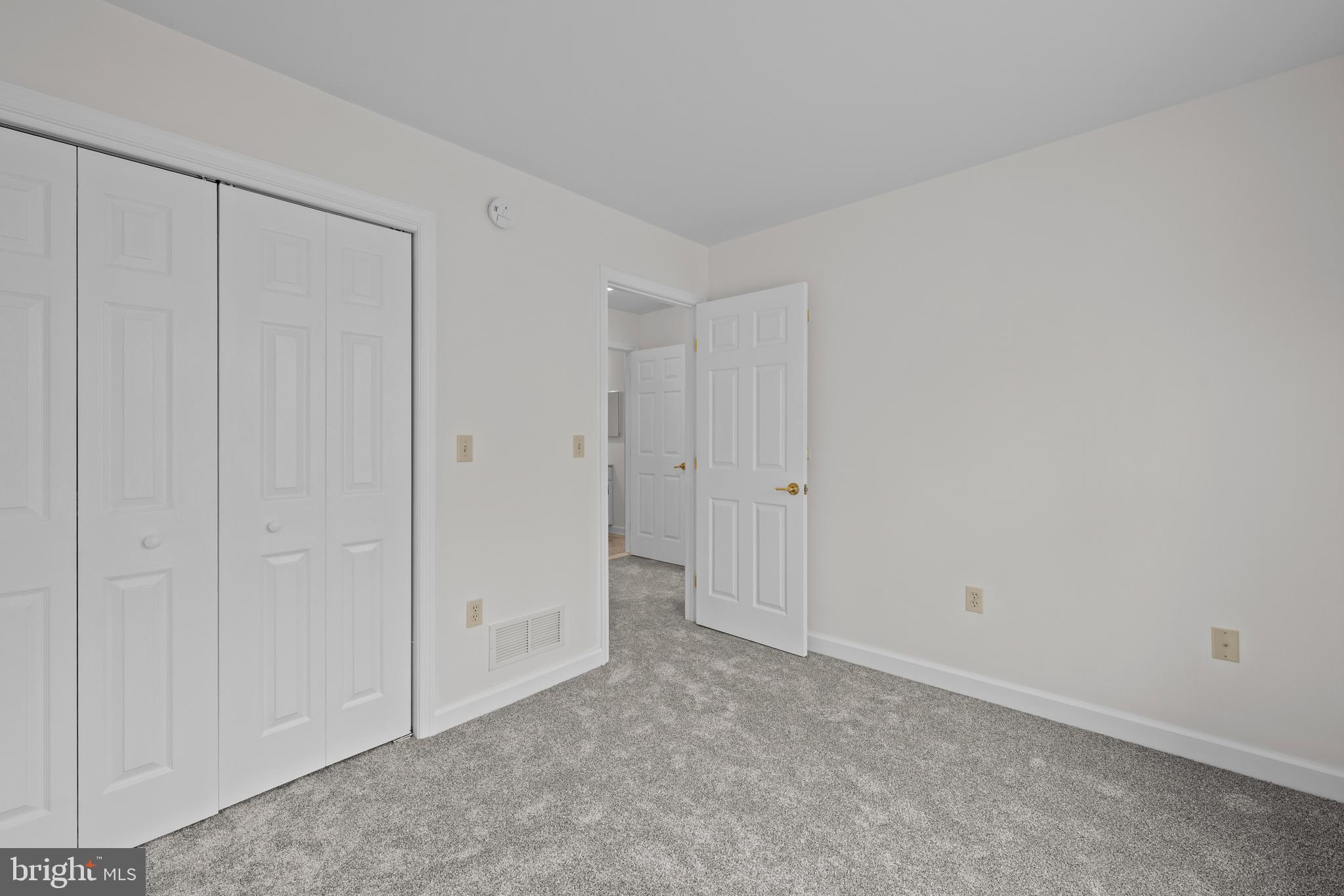 EAGLE ROCK RESORT - Residential